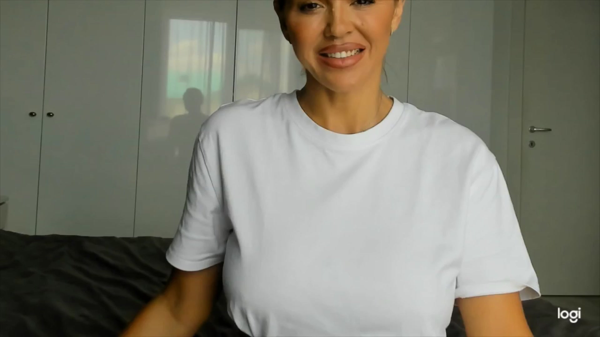 Gallery image thumbnail from DJMonica's myfreecams stream on, 06/01/2024, 10:51 image 10 of 20