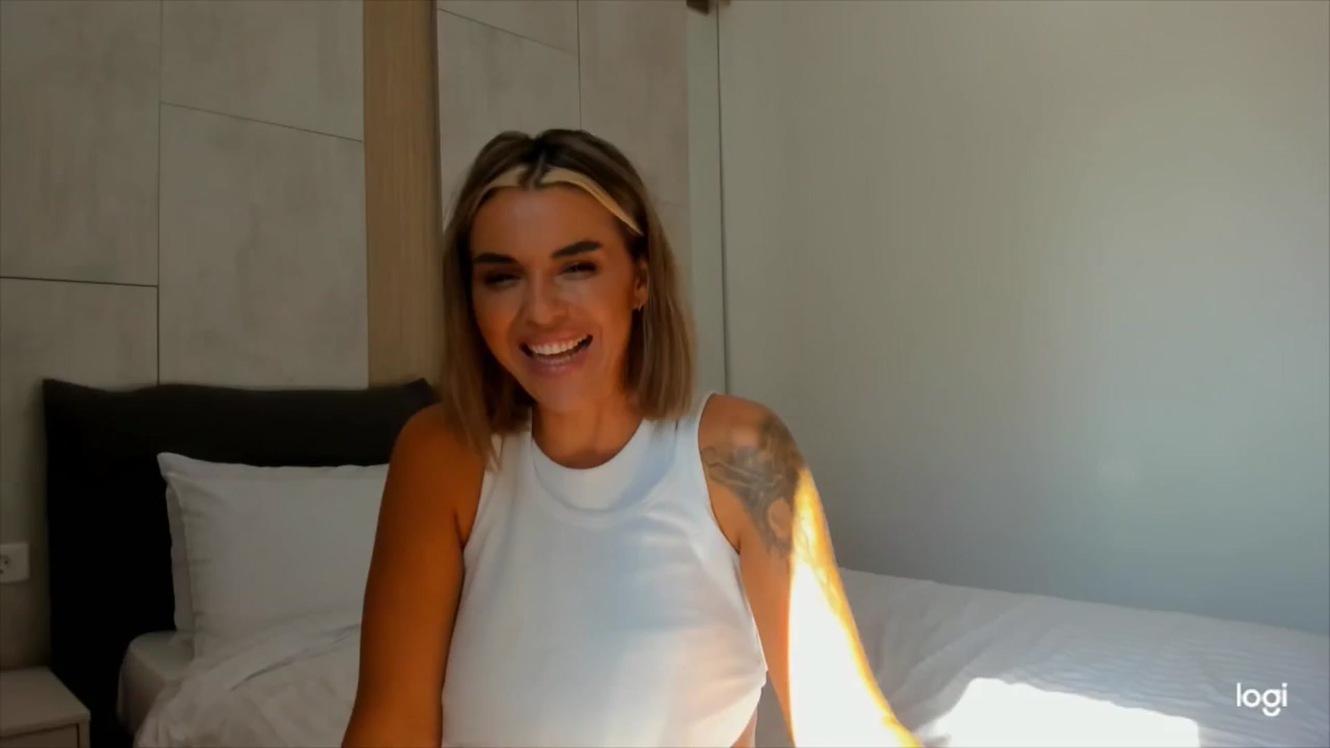 Gallery image thumbnail from DJMonica's myfreecams stream on, 08/08/2024, 14:52 image 2 of 20