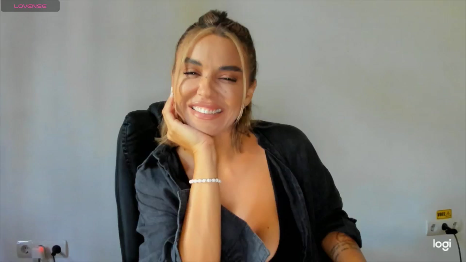 Gallery image thumbnail from DJMonica's myfreecams stream on, 08/17/2024, 12:59 image 2 of 20