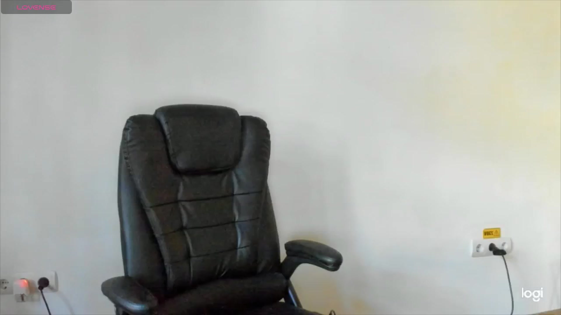 Gallery image thumbnail from DJMonica's myfreecams stream on, 08/17/2024, 14:46 image 12 of 20
