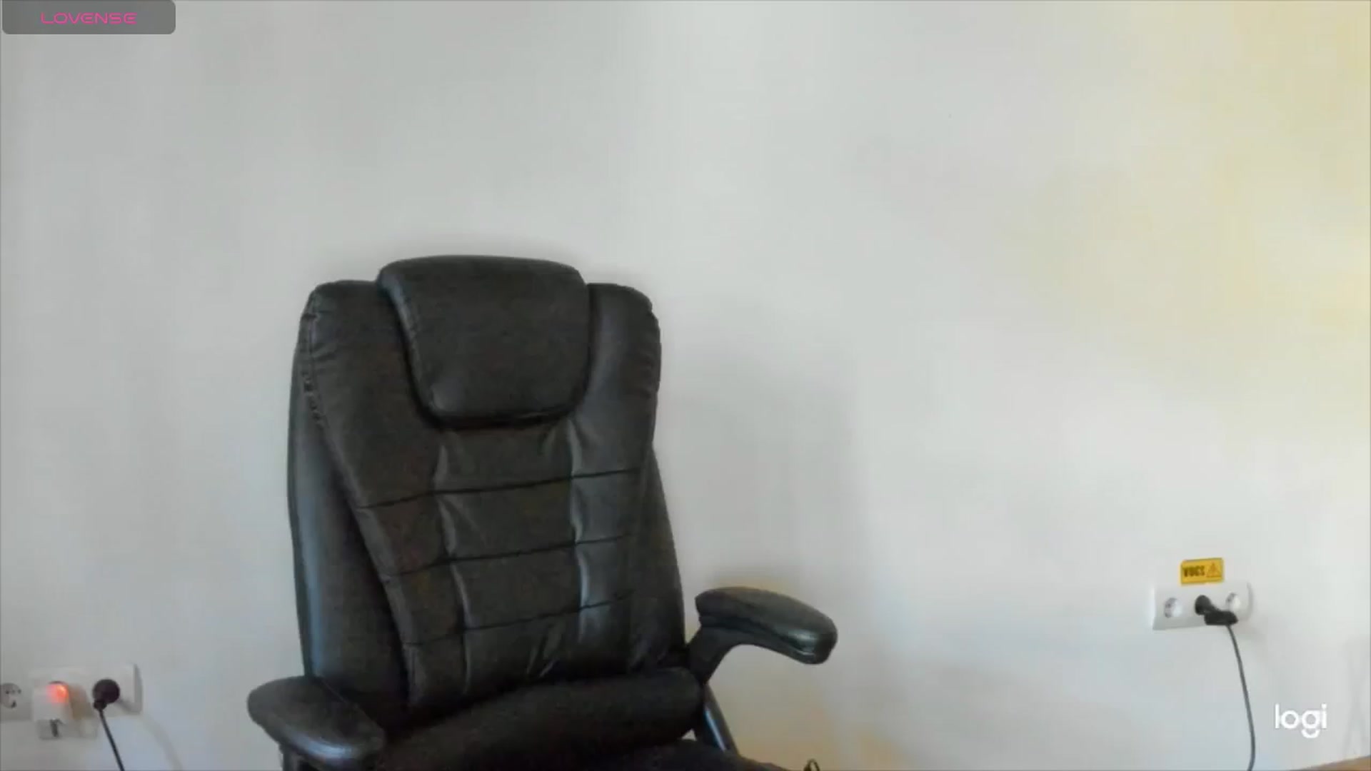 Gallery image thumbnail from DJMonica's myfreecams stream on, 08/17/2024, 14:46 image 16 of 20