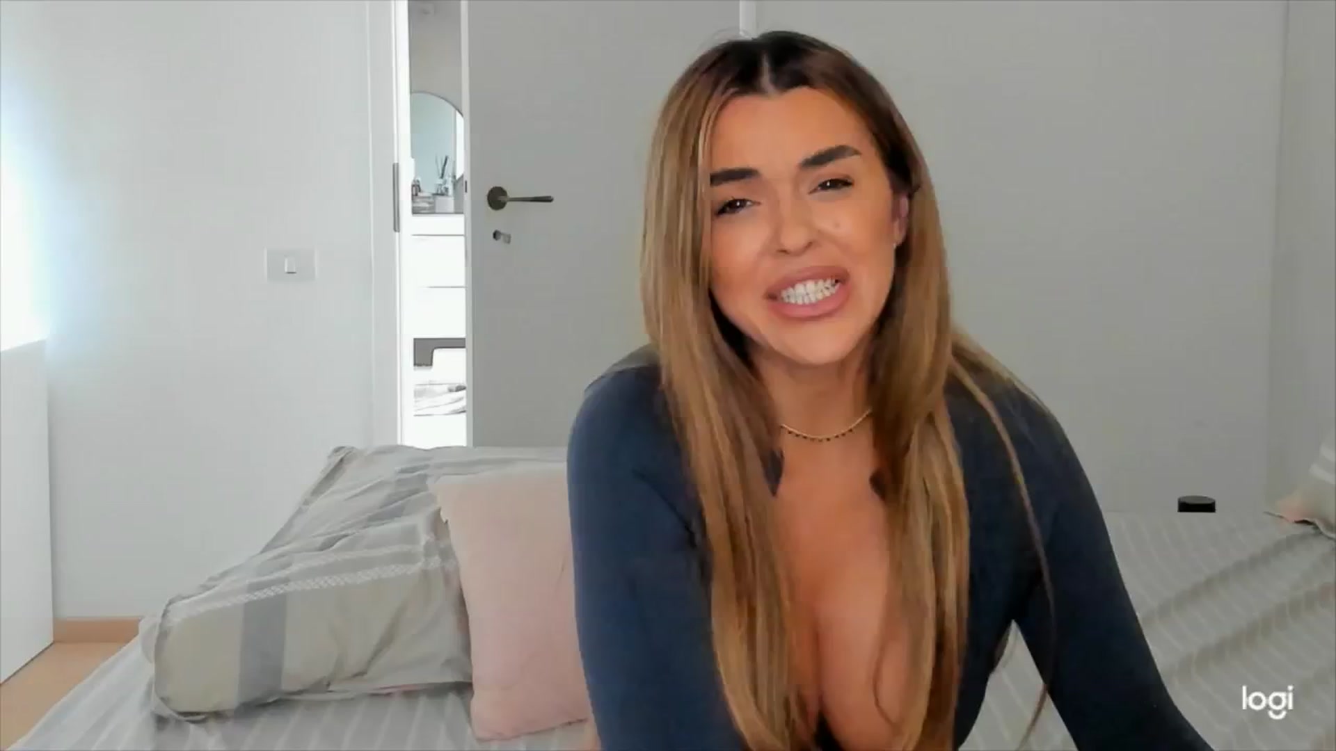 Gallery image thumbnail from DJMonica's myfreecams stream on, 10/09/2024, 14:13 image 19 of 20