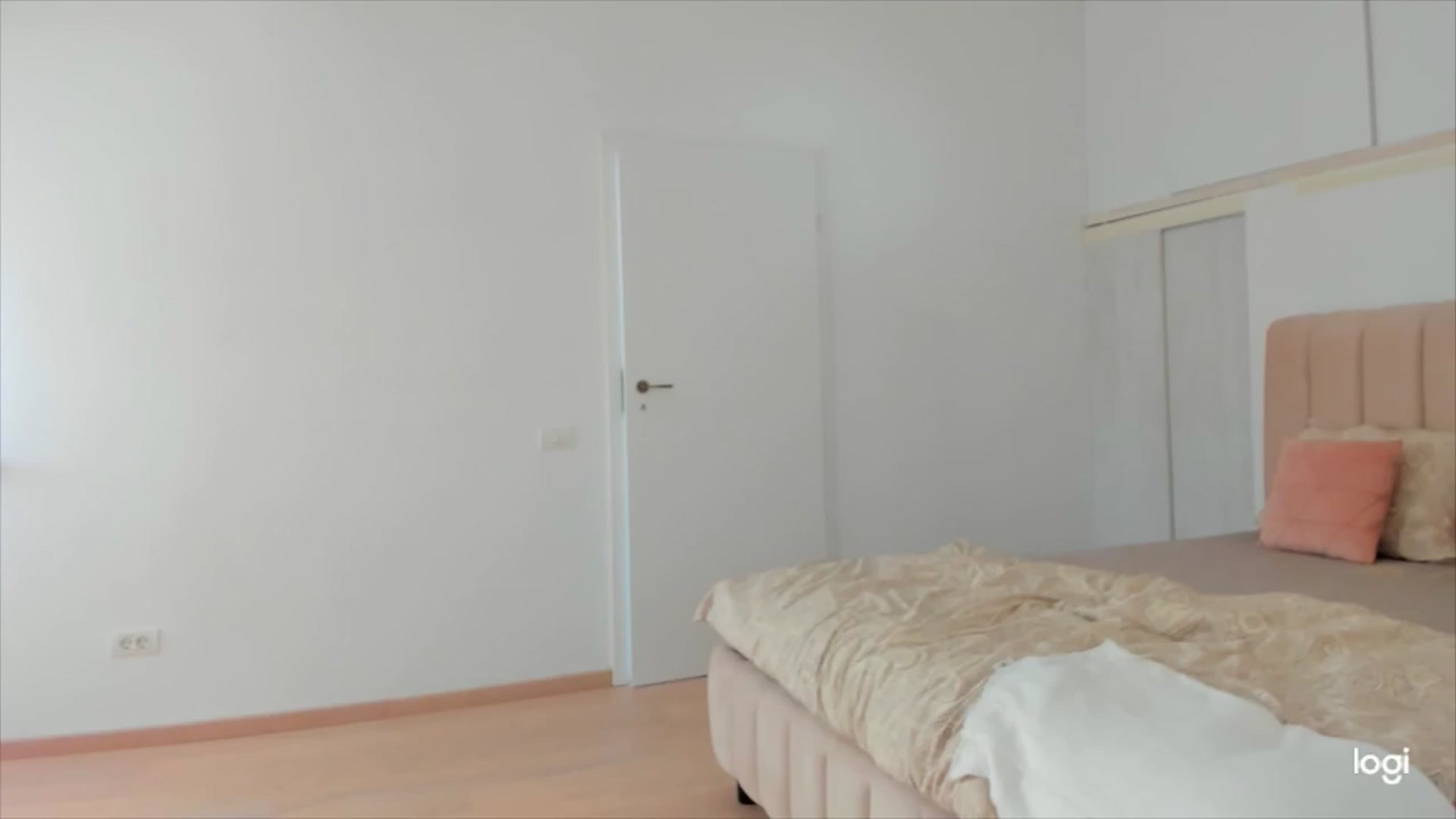 Gallery image thumbnail from DJMonica's myfreecams stream on, 10/17/2024, 12:34 image 14 of 20