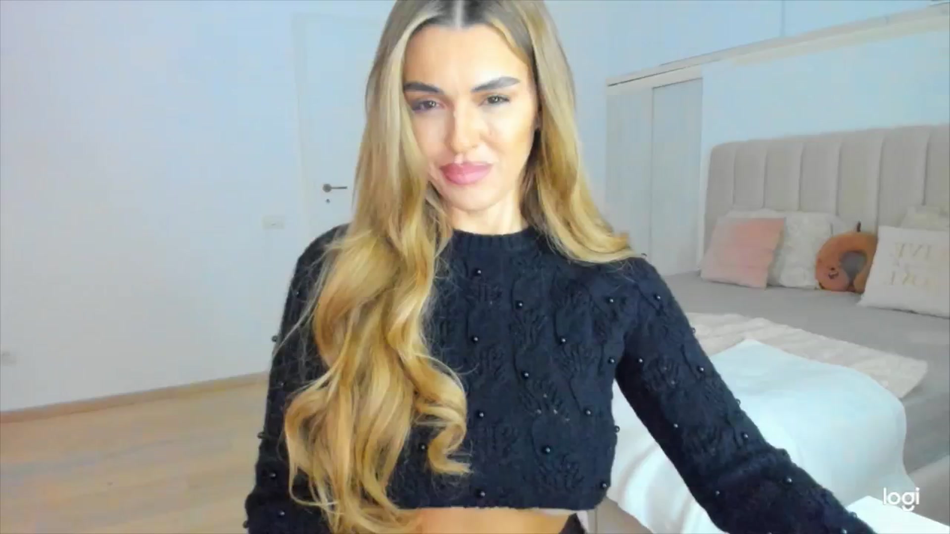 Gallery image thumbnail from DJMonica's myfreecams stream on, 10/22/2024, 15:25 image 20 of 20