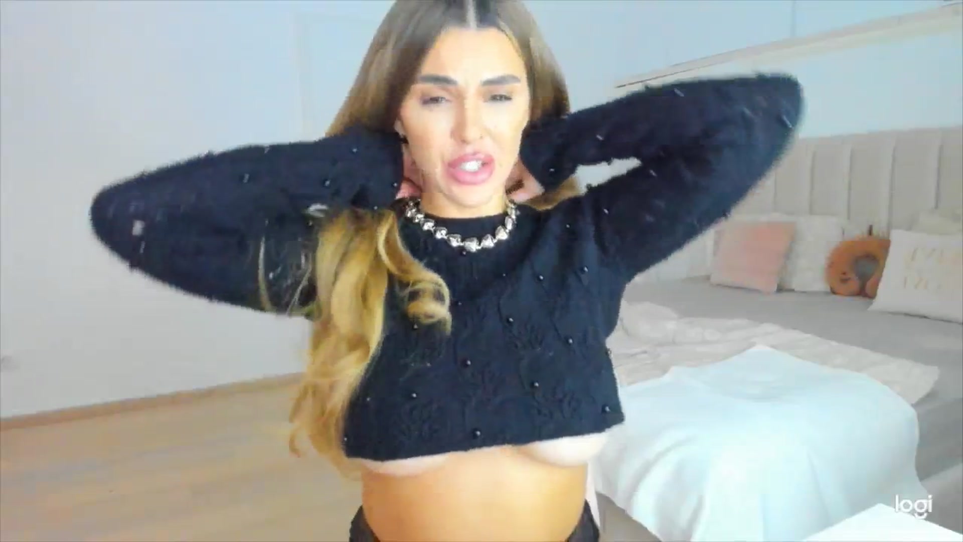 Gallery image thumbnail from DJMonica's myfreecams stream on, 10/22/2024, 15:25 image 18 of 20