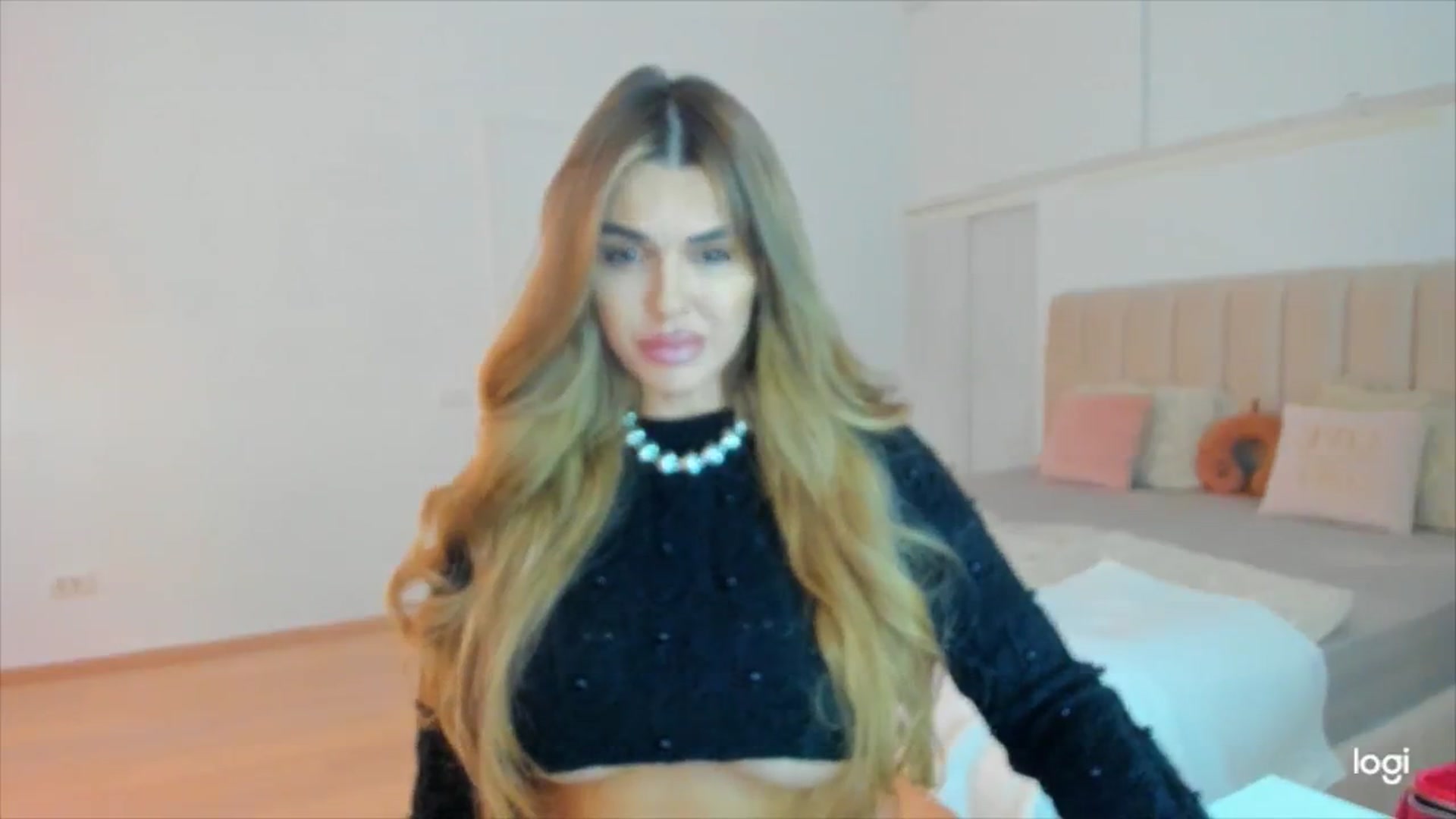 Gallery image thumbnail from DJMonica's myfreecams stream on, 10/22/2024, 15:25 image 4 of 20