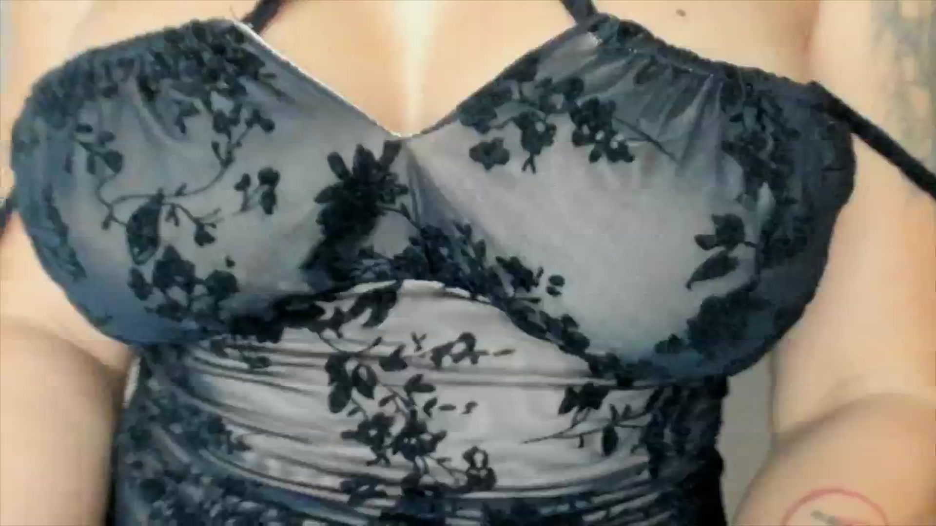 Gallery image thumbnail from DJMonica's myfreecams stream on, 11/11/2024, 13:17 image 11 of 20