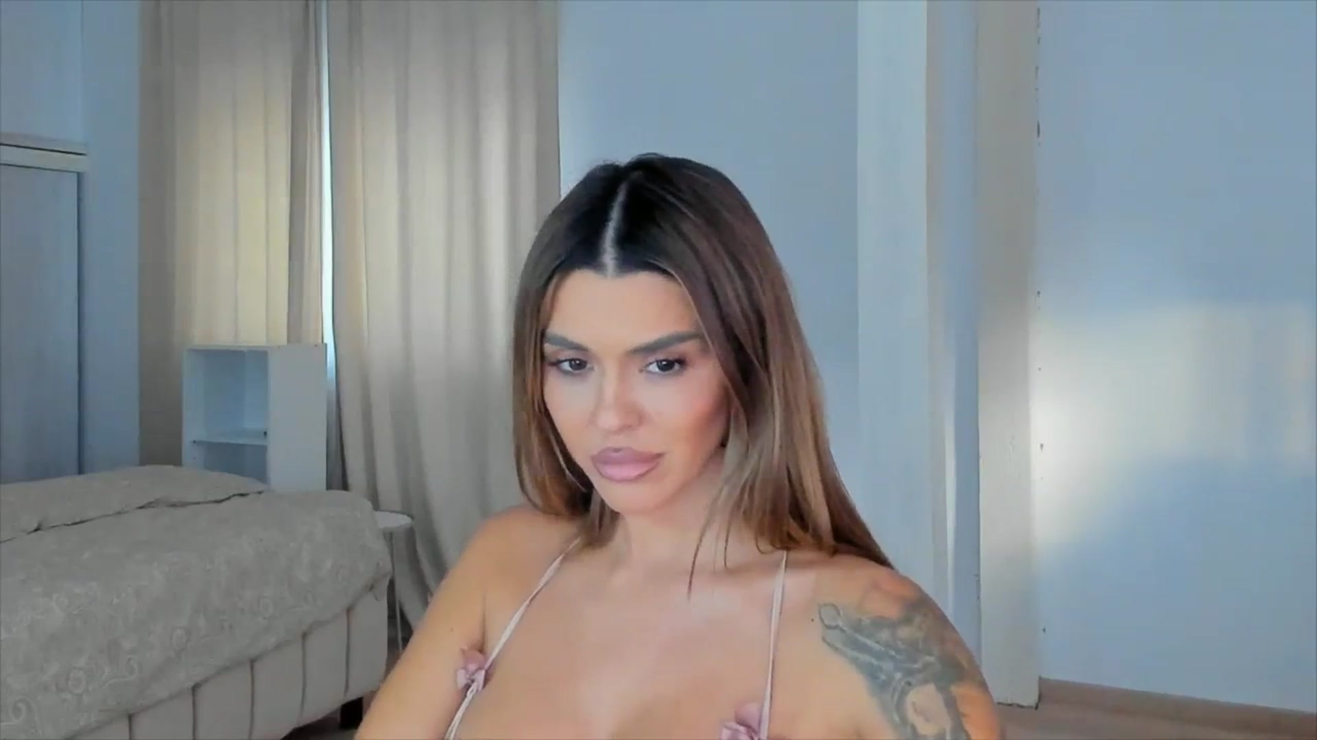 Gallery image thumbnail from DJMonica's myfreecams stream on, 11/13/2024, 14:26 image 16 of 20