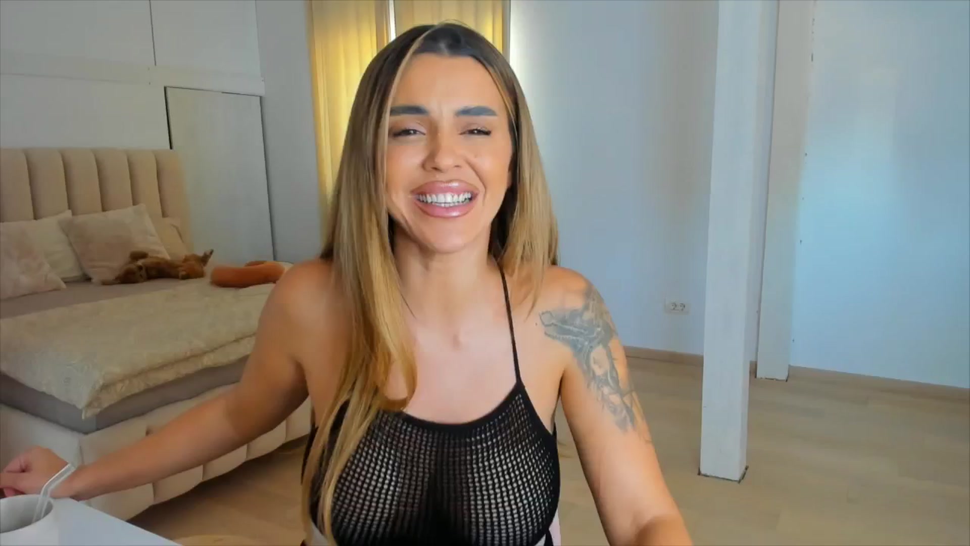Gallery image thumbnail from DJMonica's myfreecams stream on, 11/17/2024, 11:11 image 7 of 20