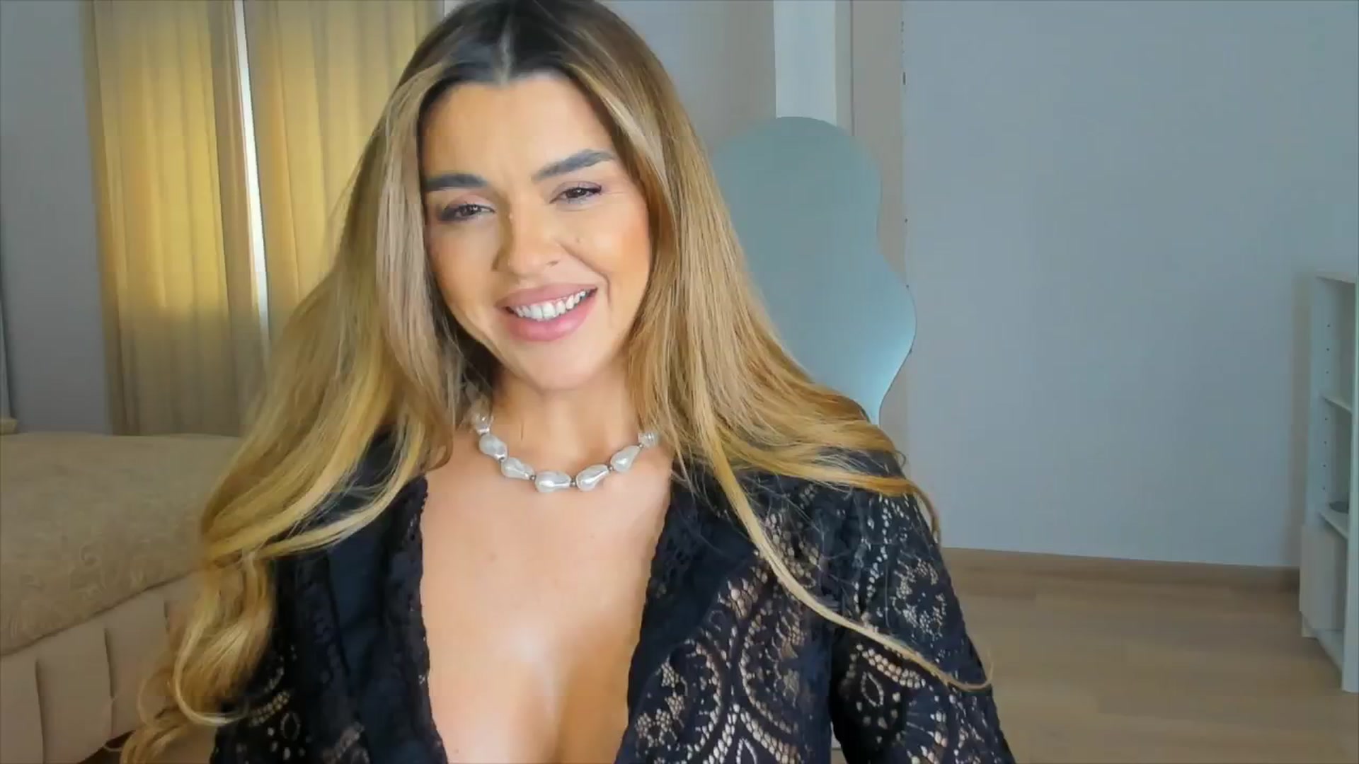 Gallery image thumbnail from DJMonica's myfreecams stream on, 11/18/2024, 12:42 image 13 of 20