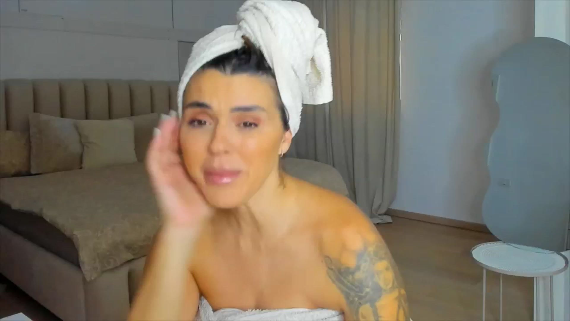 Gallery image thumbnail from DJMonica's myfreecams stream on, 11/23/2024, 14:43 image 6 of 20