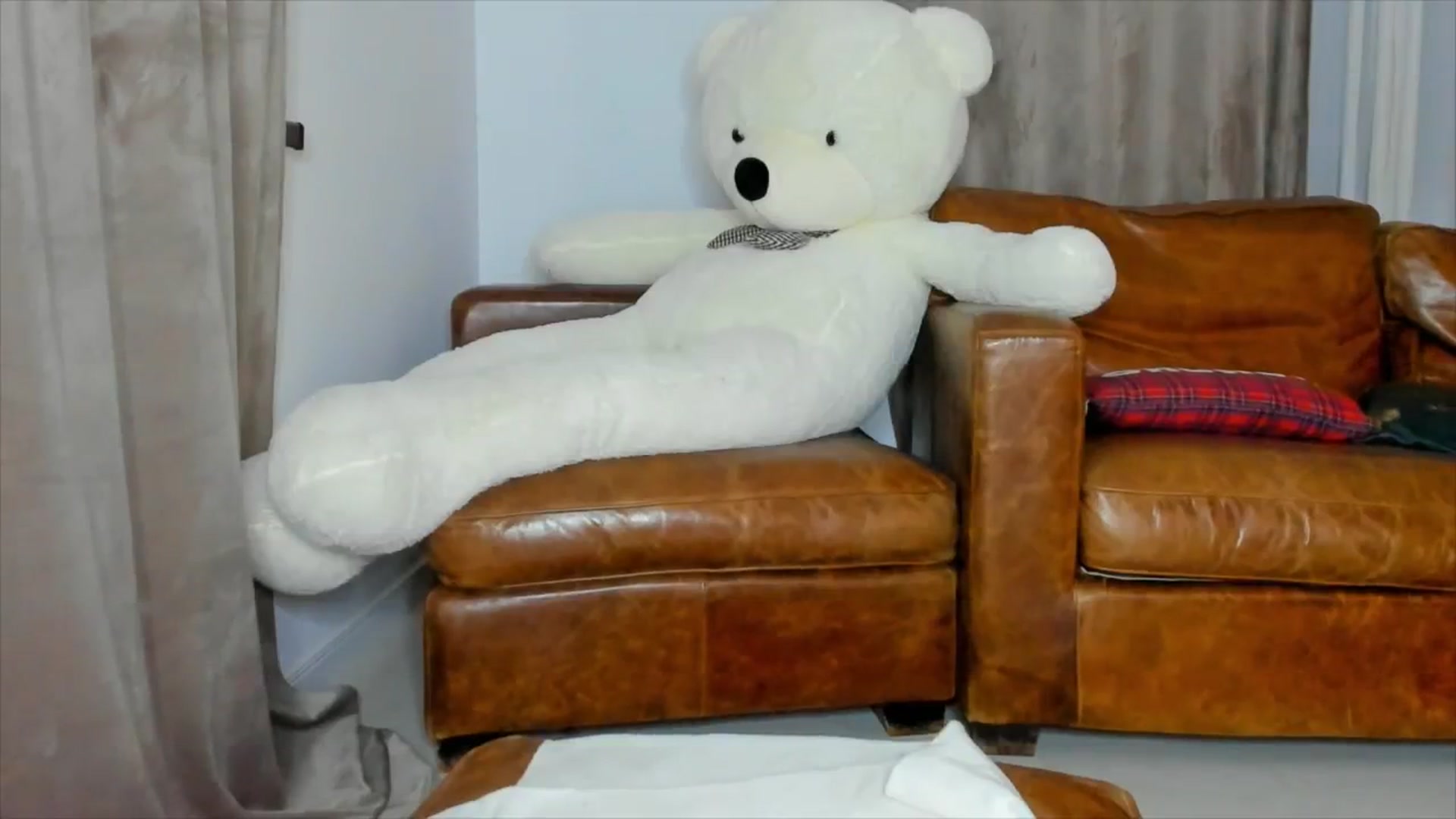 Gallery image thumbnail from DJMonica's myfreecams stream on, 12/04/2024, 13:42 image 3 of 20