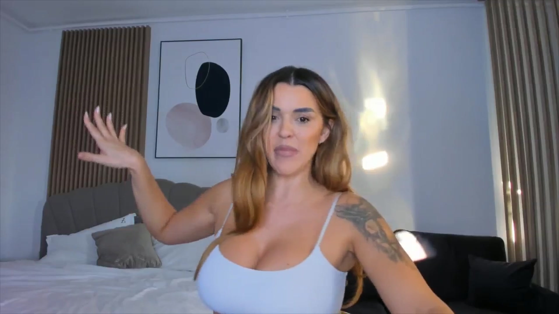 Gallery image thumbnail from DJMonica's myfreecams stream on, 01/17/2025, 14:01 image 16 of 20