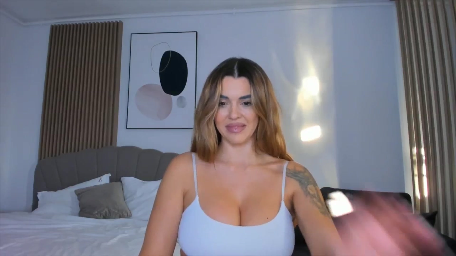 Gallery image thumbnail from DJMonica's myfreecams stream on, 01/17/2025, 14:01 image 14 of 20