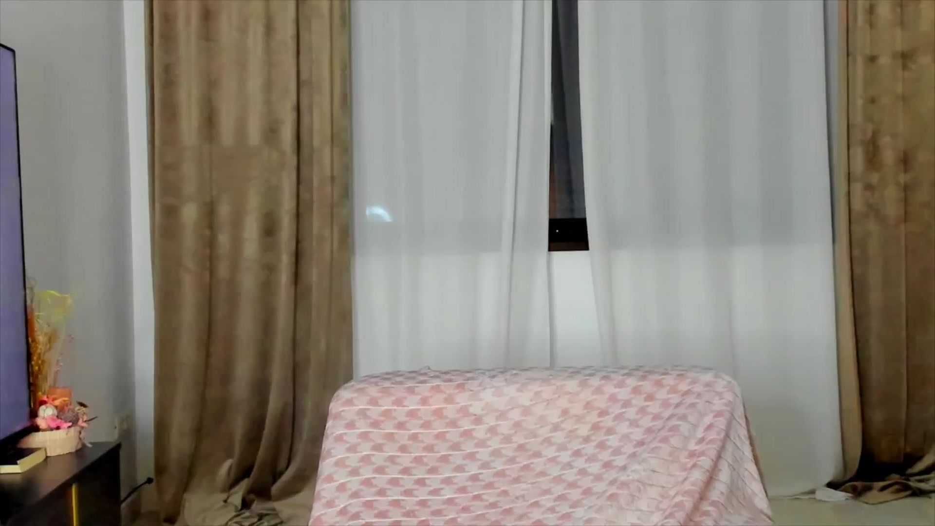 Gallery image thumbnail from DJMonica's myfreecams stream on, 04/22/2025, 15:34 image 5 of 20