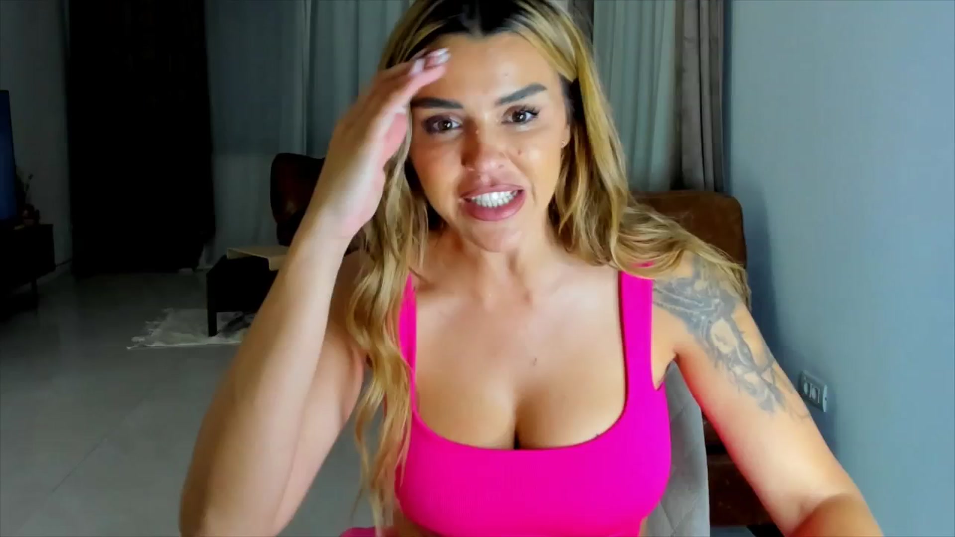 Gallery image thumbnail from DJMonica's myfreecams stream on, 04/24/2025, 16:11 image 3 of 20