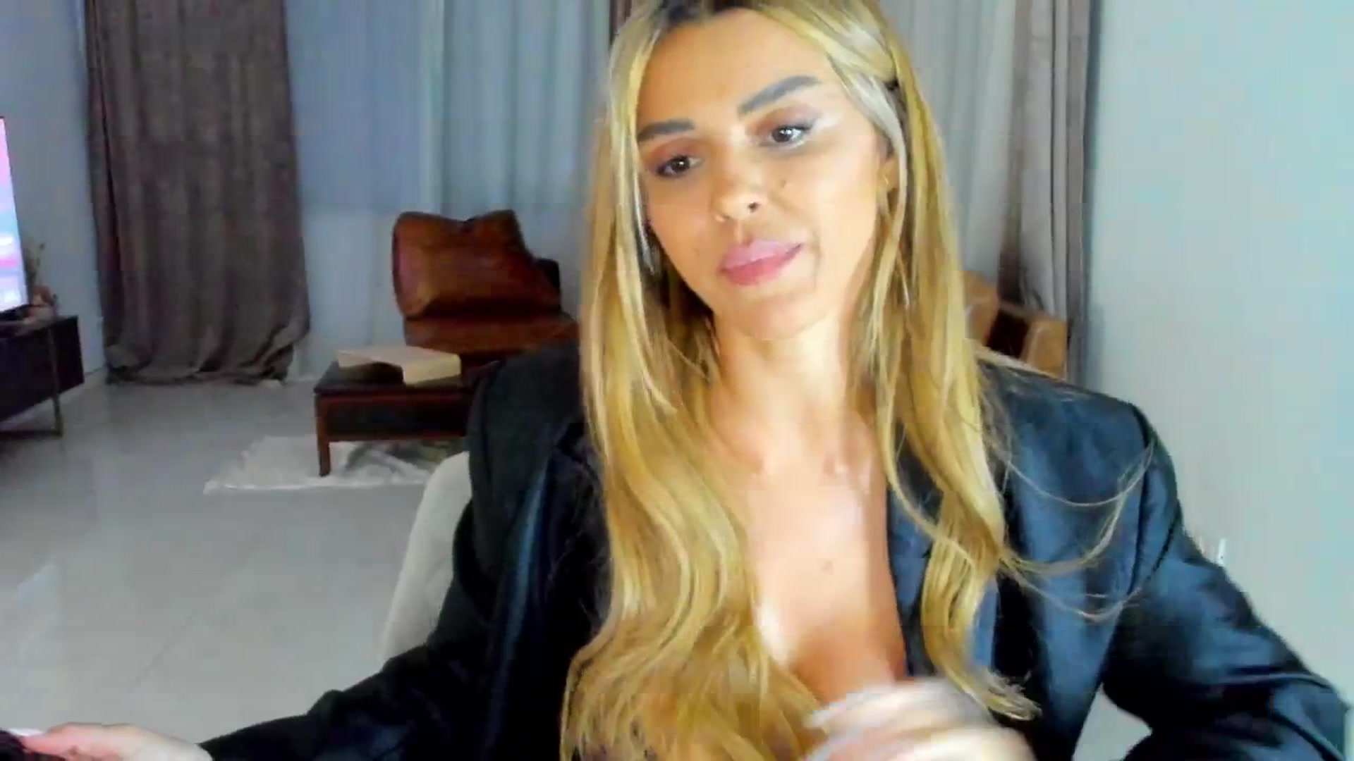 Gallery image thumbnail from DJMonica's myfreecams stream on, 04/26/2025, 16:42 image 5 of 20