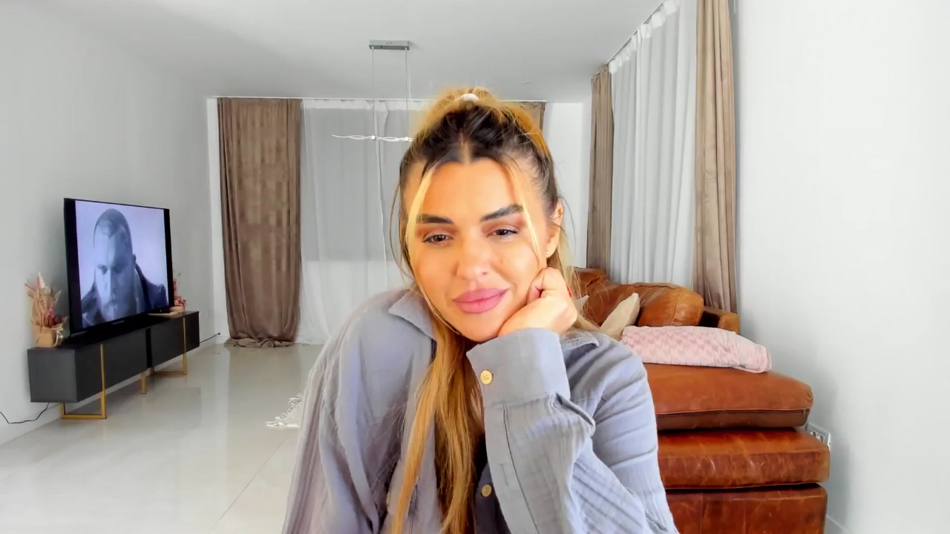 Gallery image thumbnail from DJMonica's myfreecams stream on, 05/13/2025, 12:36 image 9 of 20