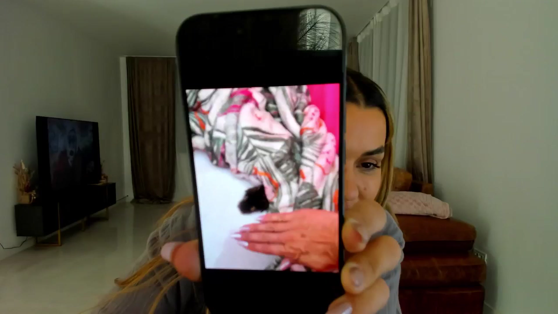 Gallery image thumbnail from DJMonica's myfreecams stream on, 05/13/2025, 13:32 image 17 of 20