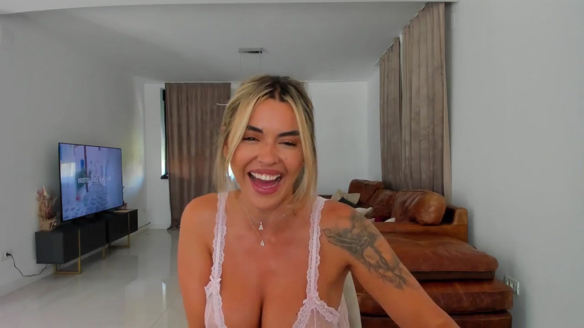 Gallery image thumbnail from DJMonica's myfreecams stream on, 06/24/2025, 11:26 image 12 of 20