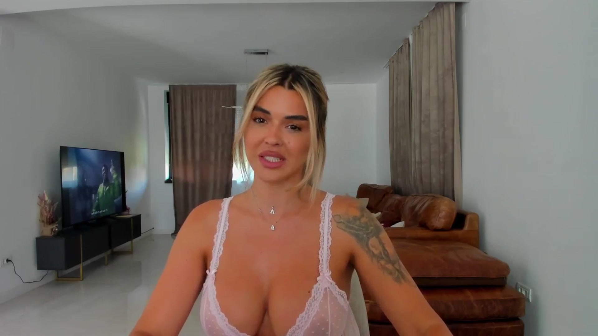 Gallery image thumbnail from DJMonica's myfreecams stream on, 06/24/2025, 11:26 image 2 of 20