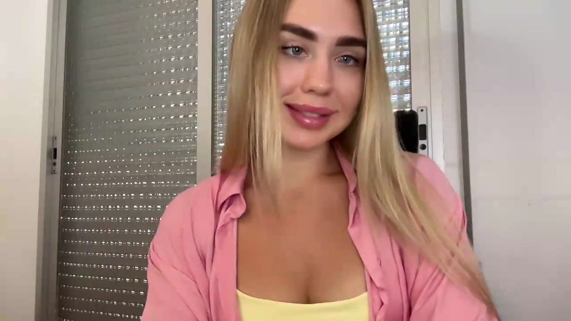 Gallery image thumbnail from DJ_Lol's myfreecams stream on, 07/01/2026, 15:56 image 8 of 20