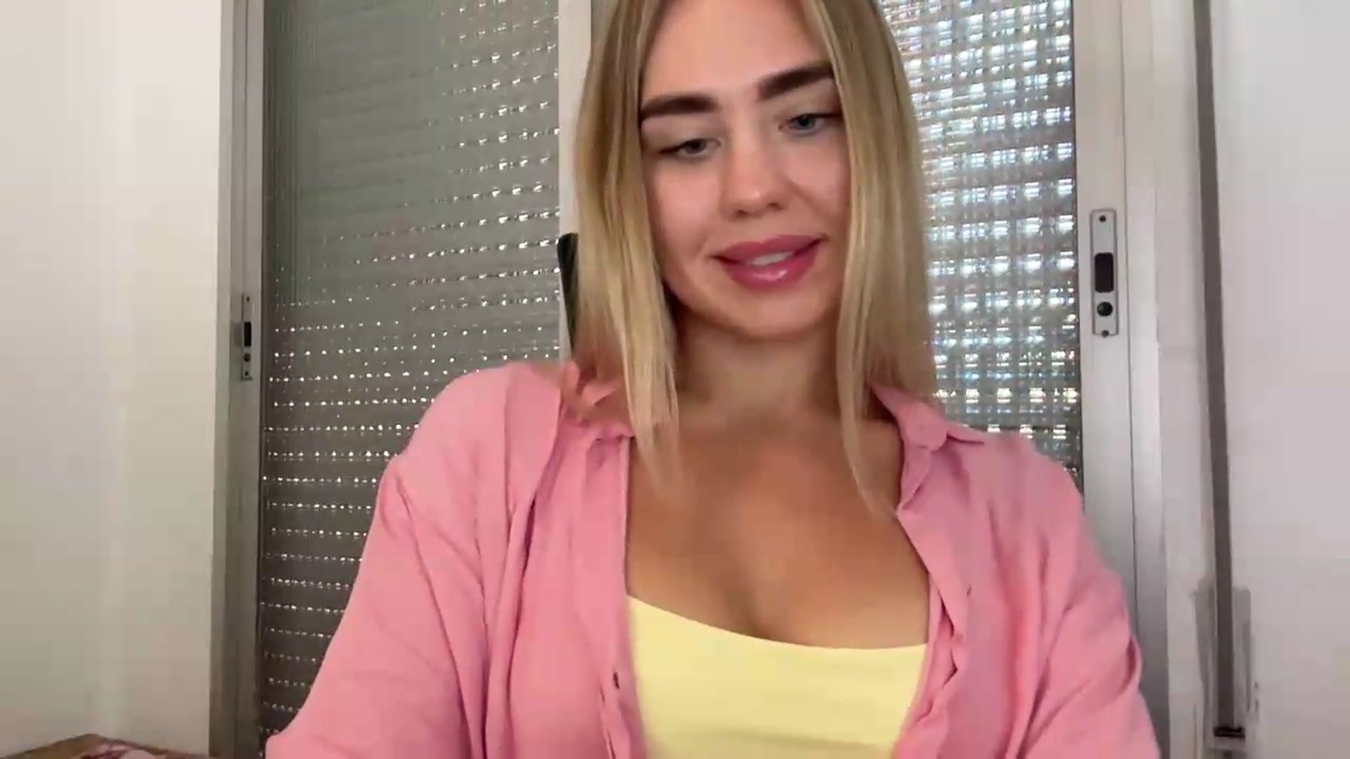 Gallery image thumbnail from DJ_Lol's myfreecams stream on, 07/01/2026, 15:56 image 15 of 20