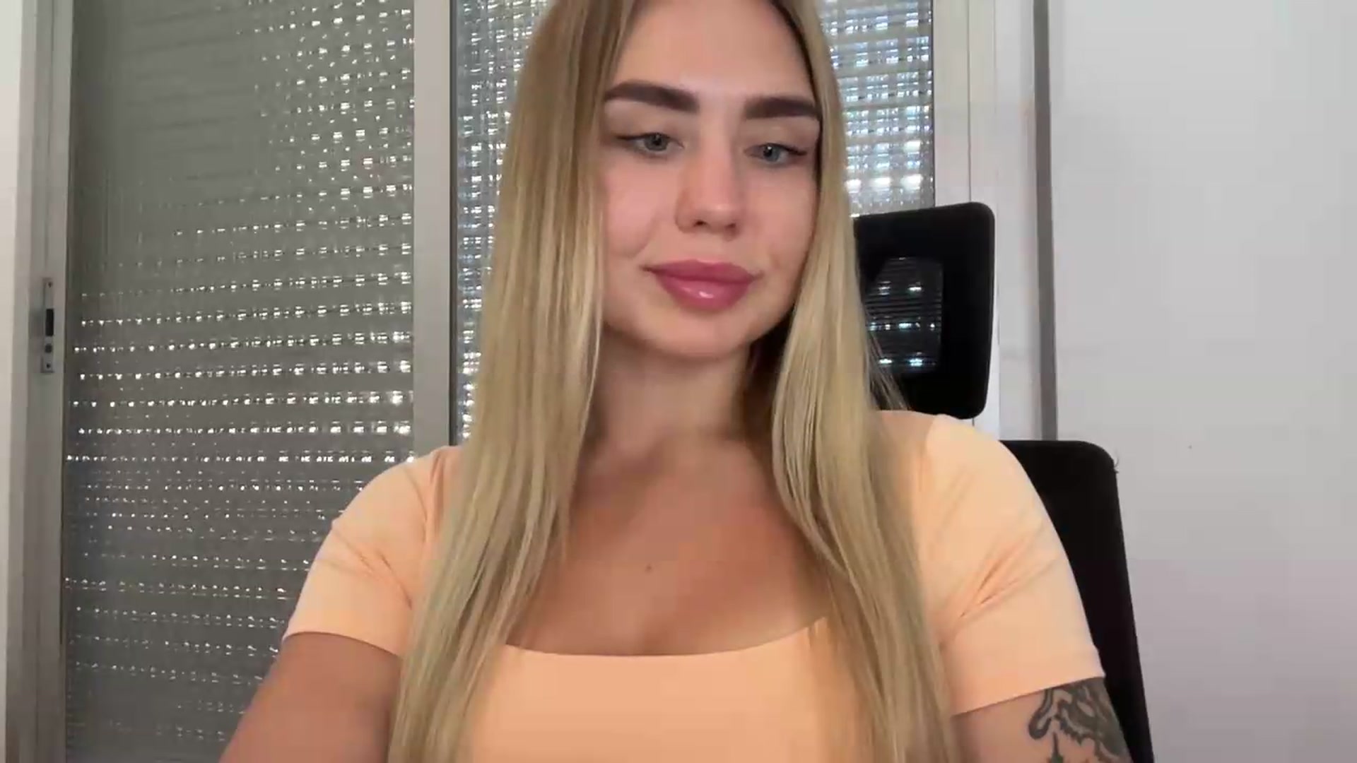 Gallery image thumbnail from DJ_Lol's myfreecams stream on, 07/03/2026, 11:54 image 16 of 20
