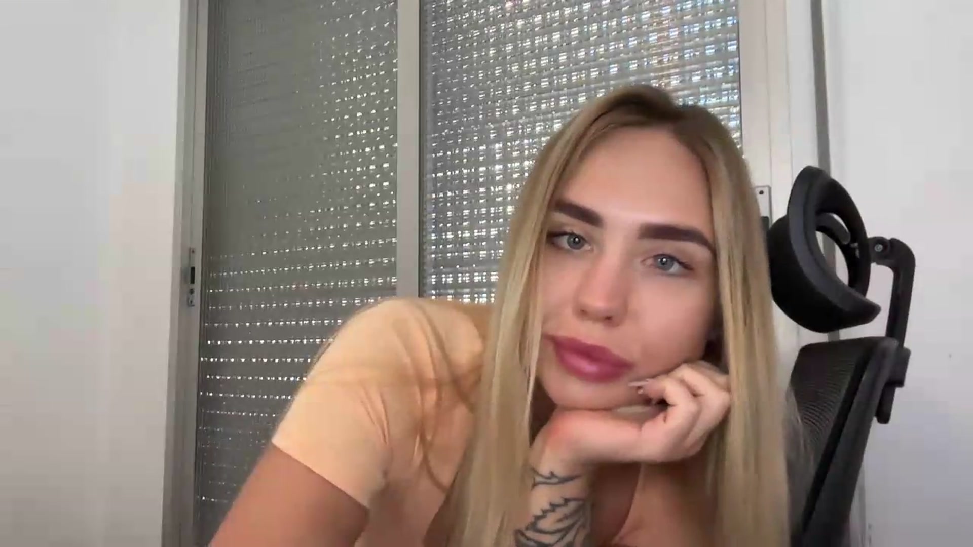 Gallery image thumbnail from DJ_Lol's myfreecams stream on, 07/03/2026, 14:25 image 9 of 20