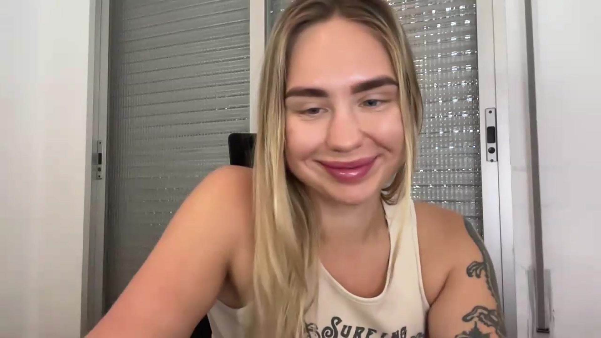 Gallery image thumbnail from DJ_Lol's myfreecams stream on, 07/07/2026, 19:17 image 17 of 20