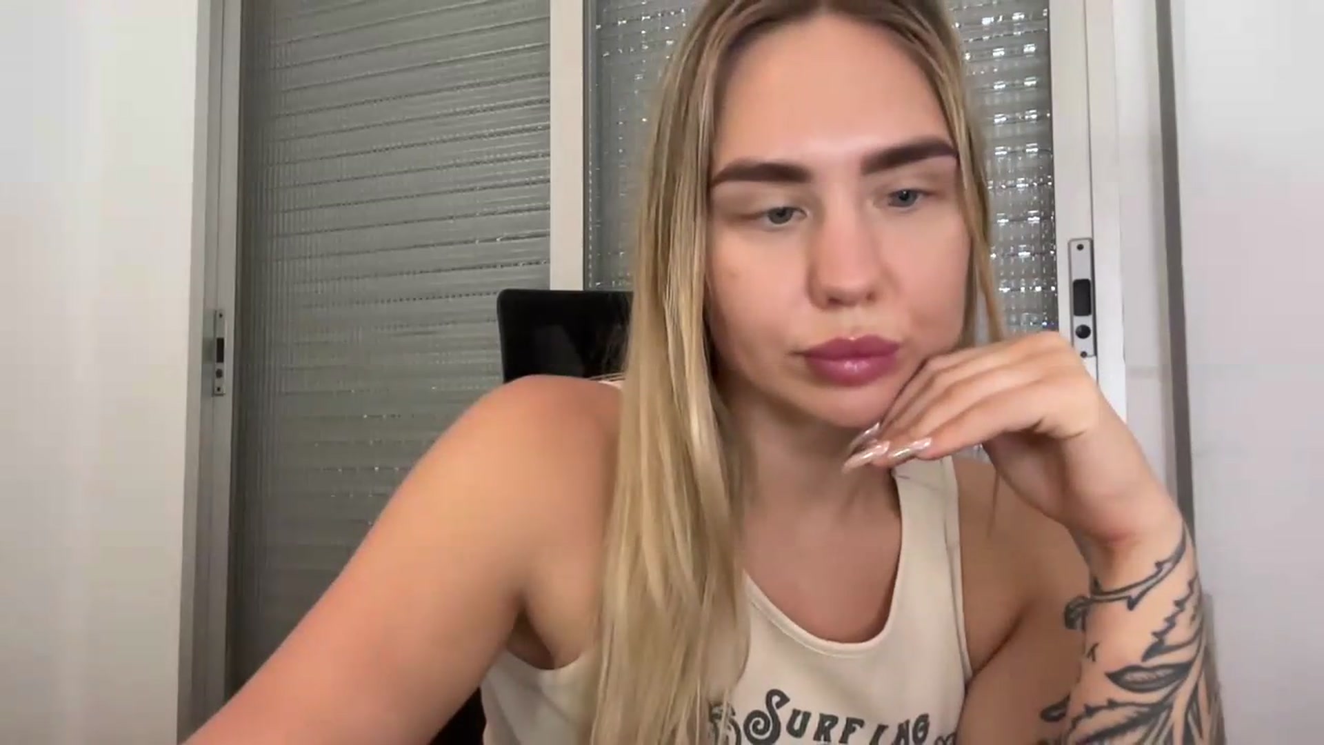 Gallery image thumbnail from DJ_Lol's myfreecams stream on, 07/07/2026, 19:17 image 19 of 20