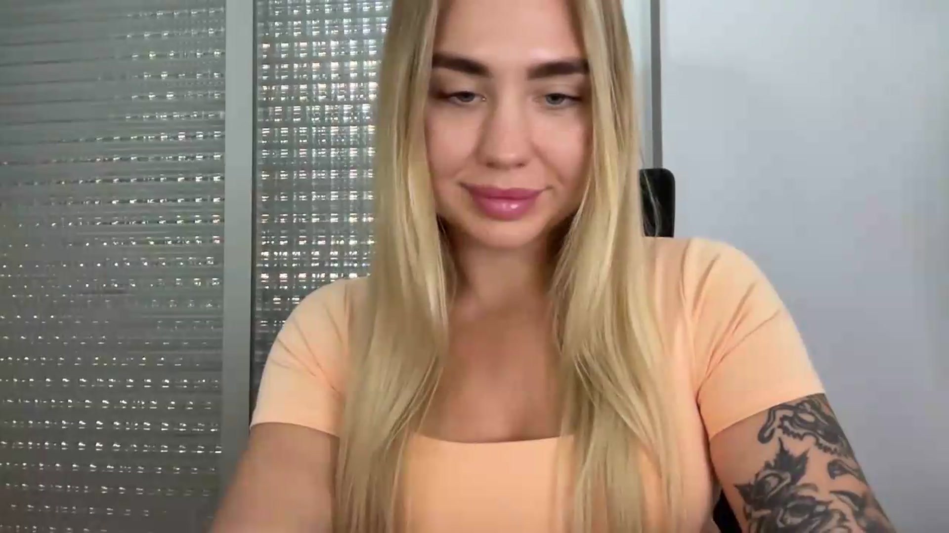 Gallery image thumbnail from DJ_Lol's myfreecams stream on, 07/20/2026, 18:18 image 5 of 20