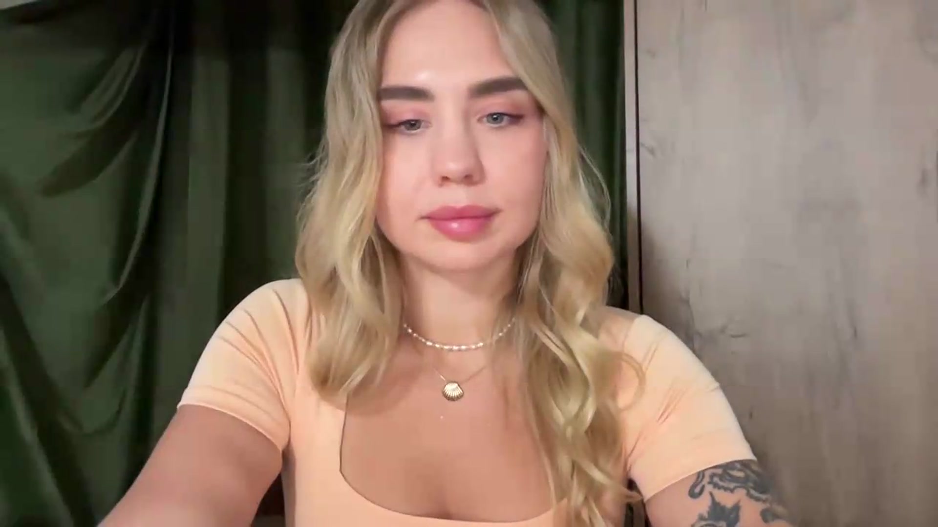 Gallery image thumbnail from DJ_Lol's myfreecams stream on, 08/20/2026, 14:58 image 20 of 20