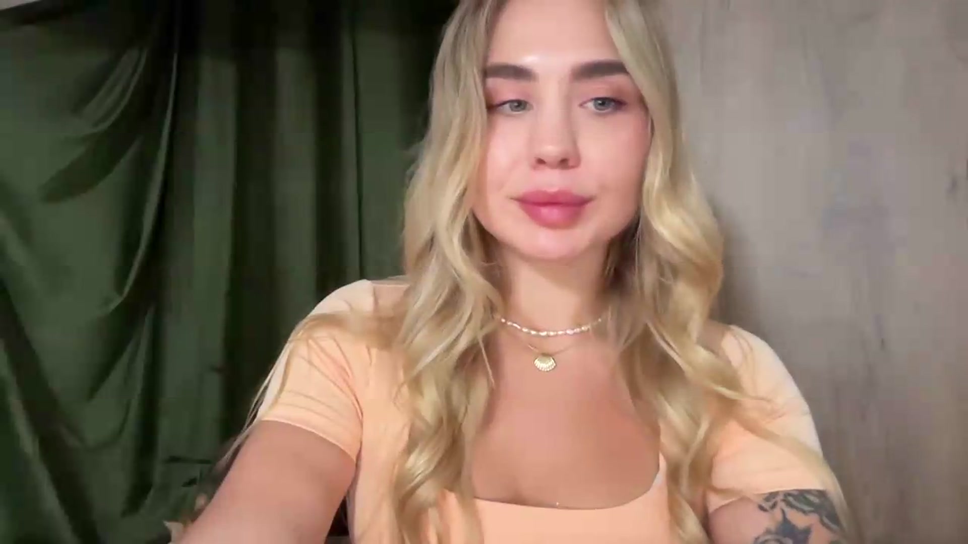 Gallery image thumbnail from DJ_Lol's myfreecams stream on, 08/20/2026, 14:58 image 11 of 20