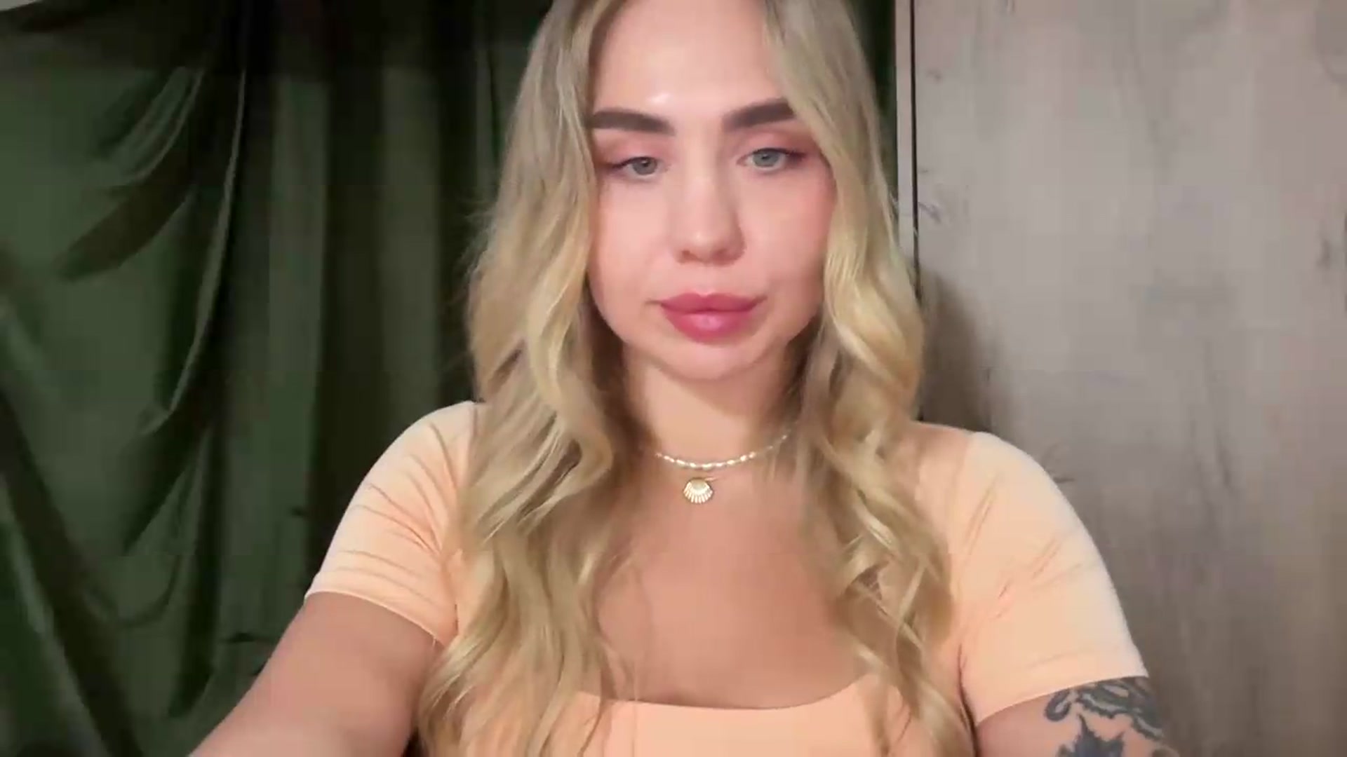Gallery image thumbnail from DJ_Lol's myfreecams stream on, 08/20/2026, 14:58 image 5 of 20