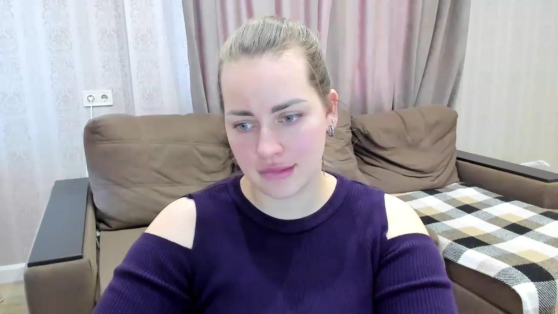 Gallery image thumbnail from DJ_Me_'s myfreecams stream on, 03/03/2023, 13:14 image 4 of 20