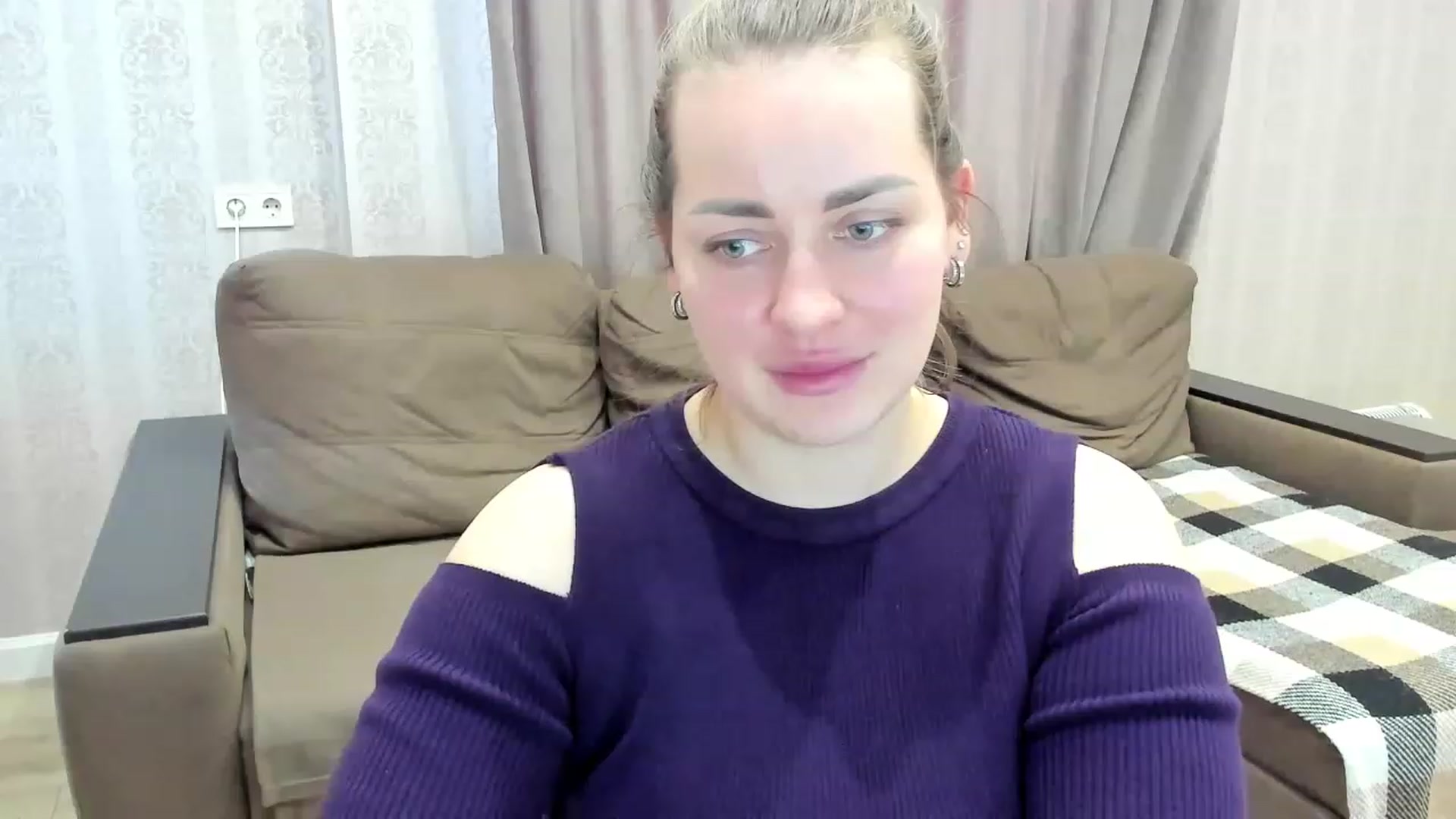 Gallery image thumbnail from DJ_Me_'s myfreecams stream on, 03/03/2023, 14:01 image 16 of 20