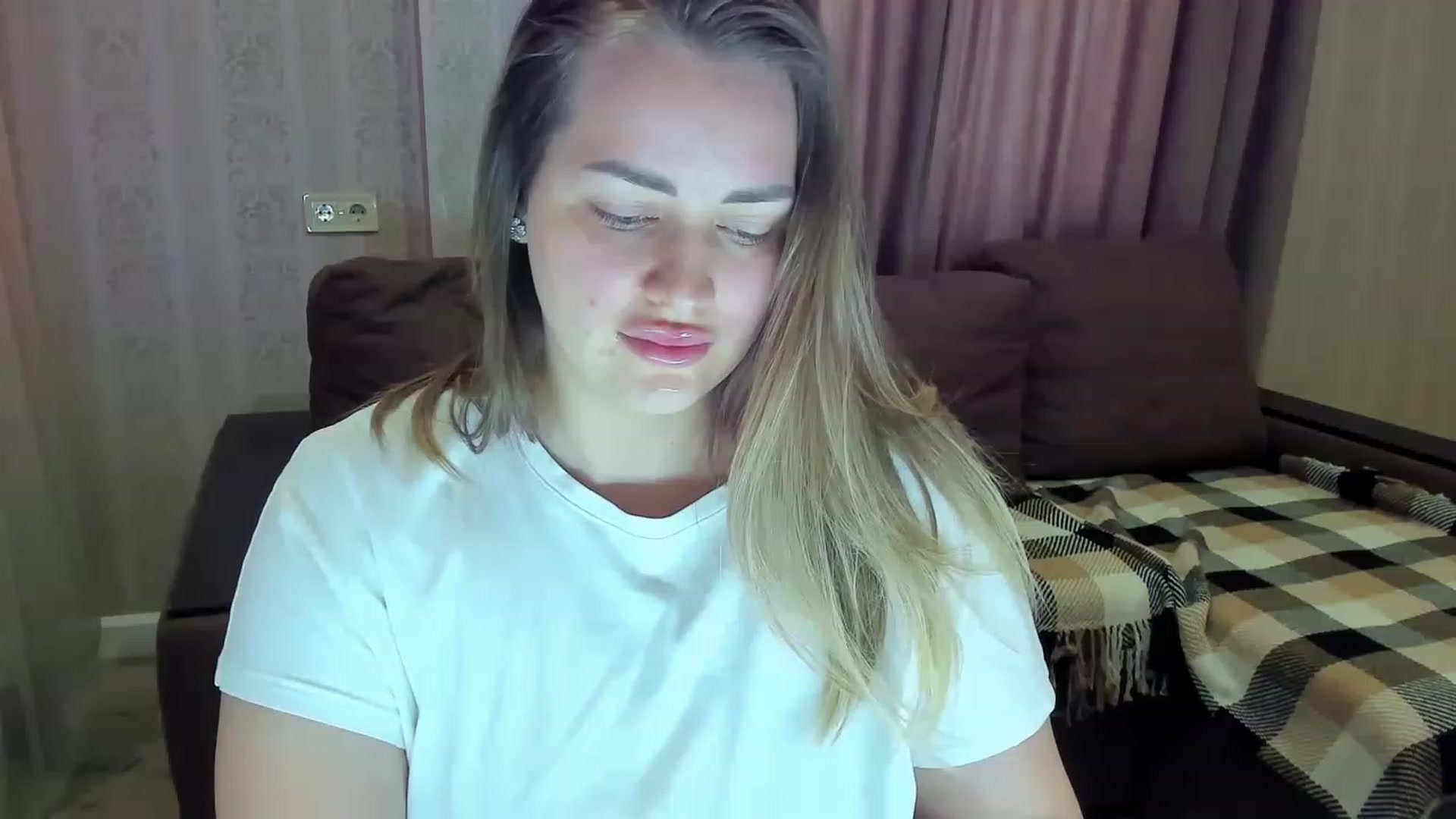 Gallery image thumbnail from DJ_Me_'s myfreecams stream on, 05/28/2023, 13:24 image 15 of 20