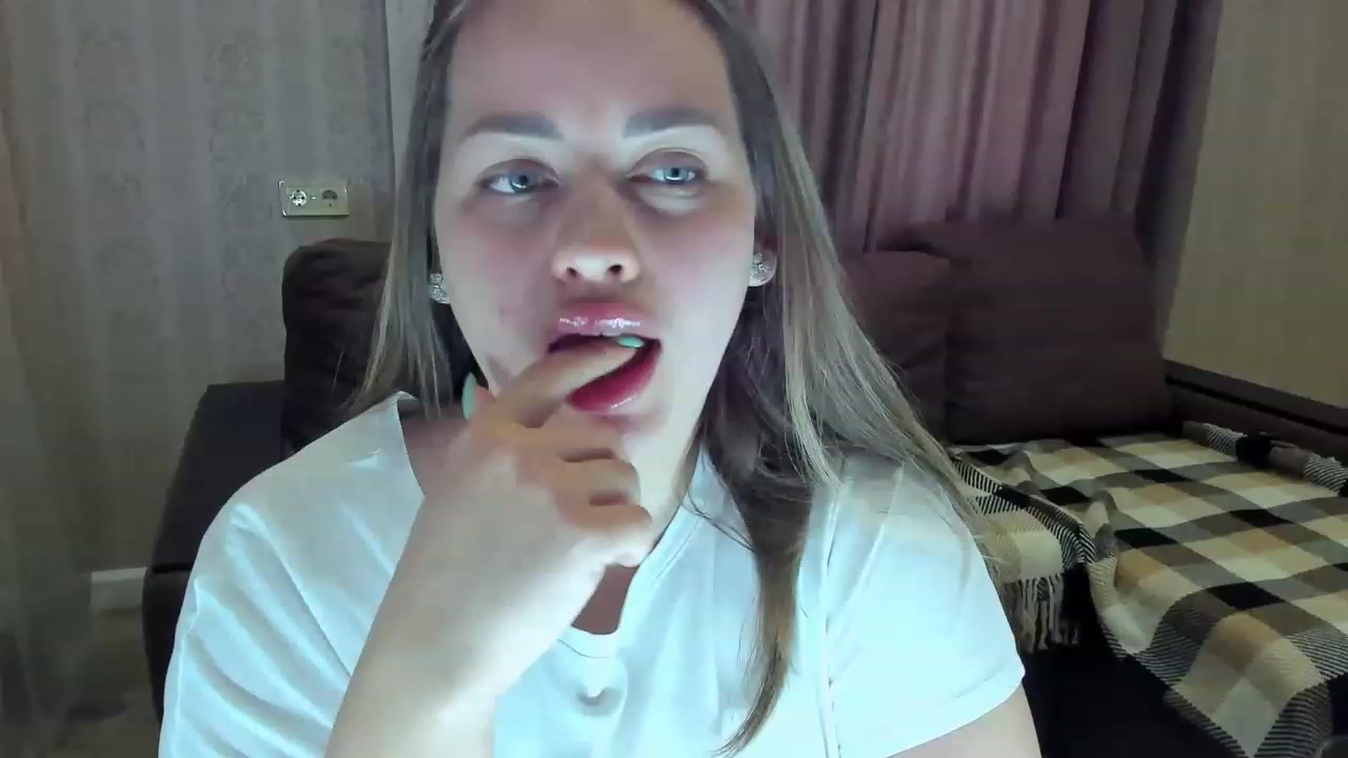 Gallery image thumbnail from DJ_Me_'s myfreecams stream on, 05/28/2023, 13:24 image 9 of 20