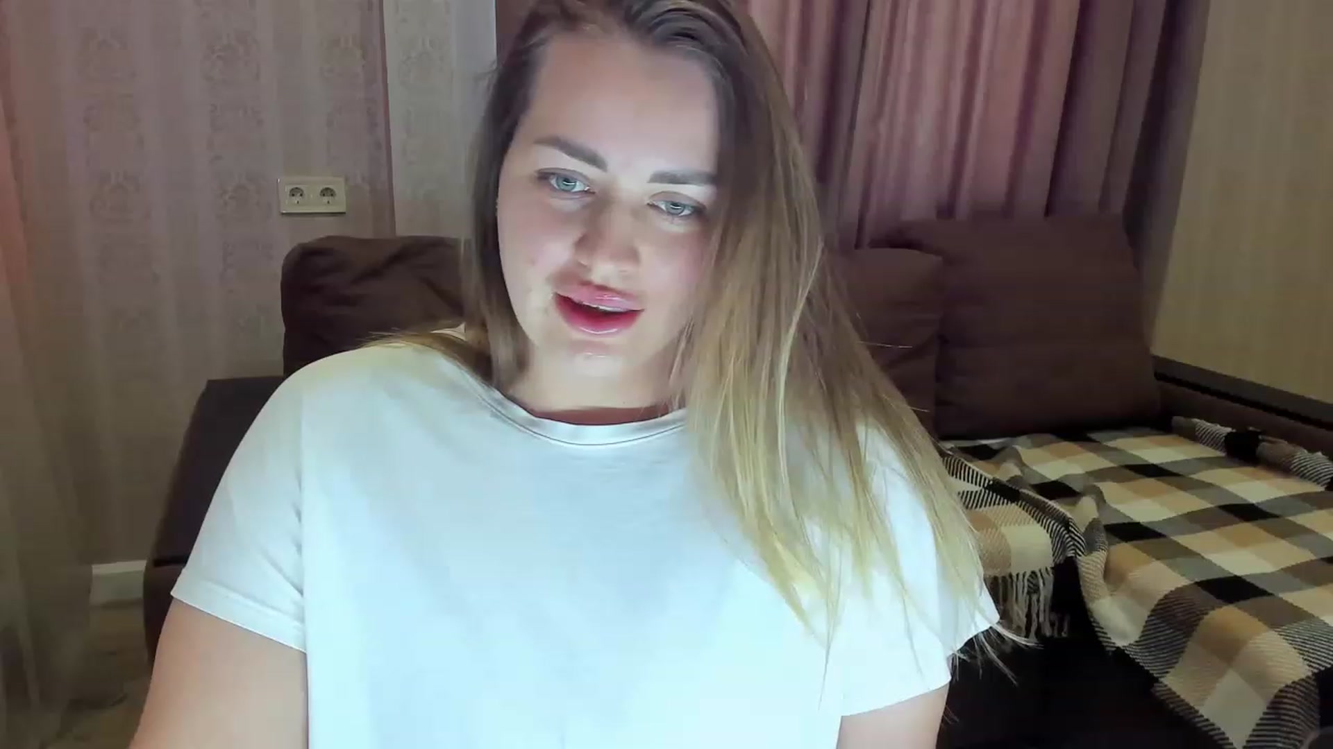 Gallery image thumbnail from DJ_Me_'s myfreecams stream on, 05/28/2023, 13:24 image 18 of 20