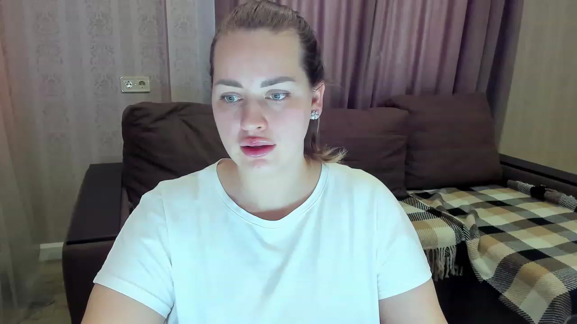 Gallery image thumbnail from DJ_Me_'s myfreecams stream on, 05/29/2023, 13:17 image 14 of 20