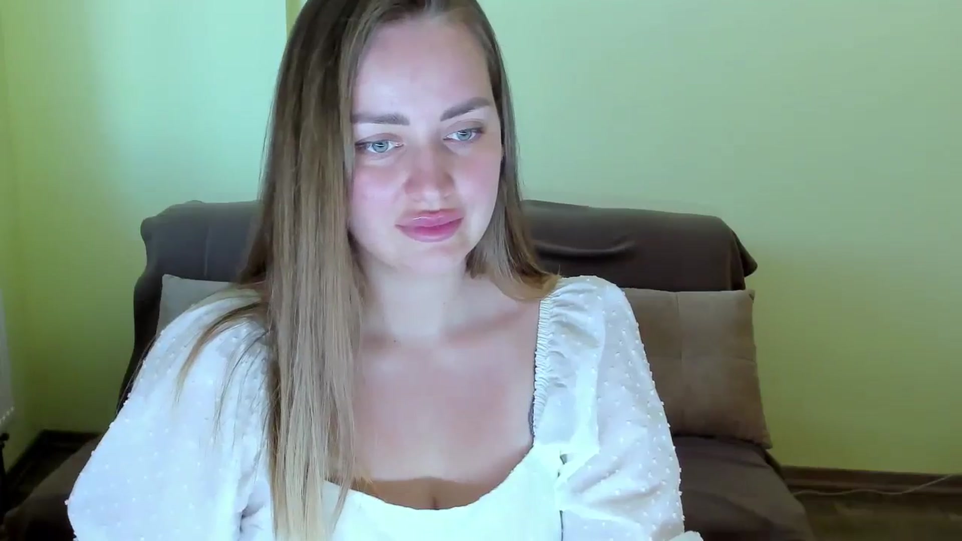 Gallery image thumbnail from DJ_Me_'s myfreecams stream on, 08/26/2023, 15:15 image 17 of 20