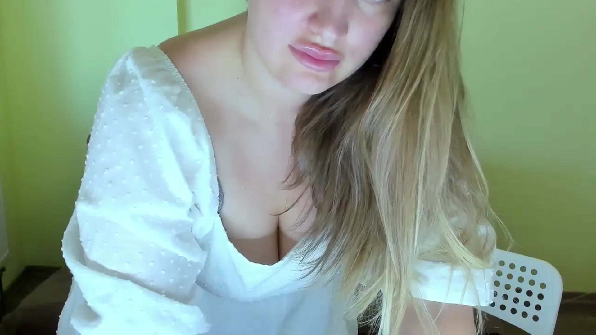 Gallery image thumbnail from DJ_Me_'s myfreecams stream on, 08/26/2023, 15:15 image 20 of 20