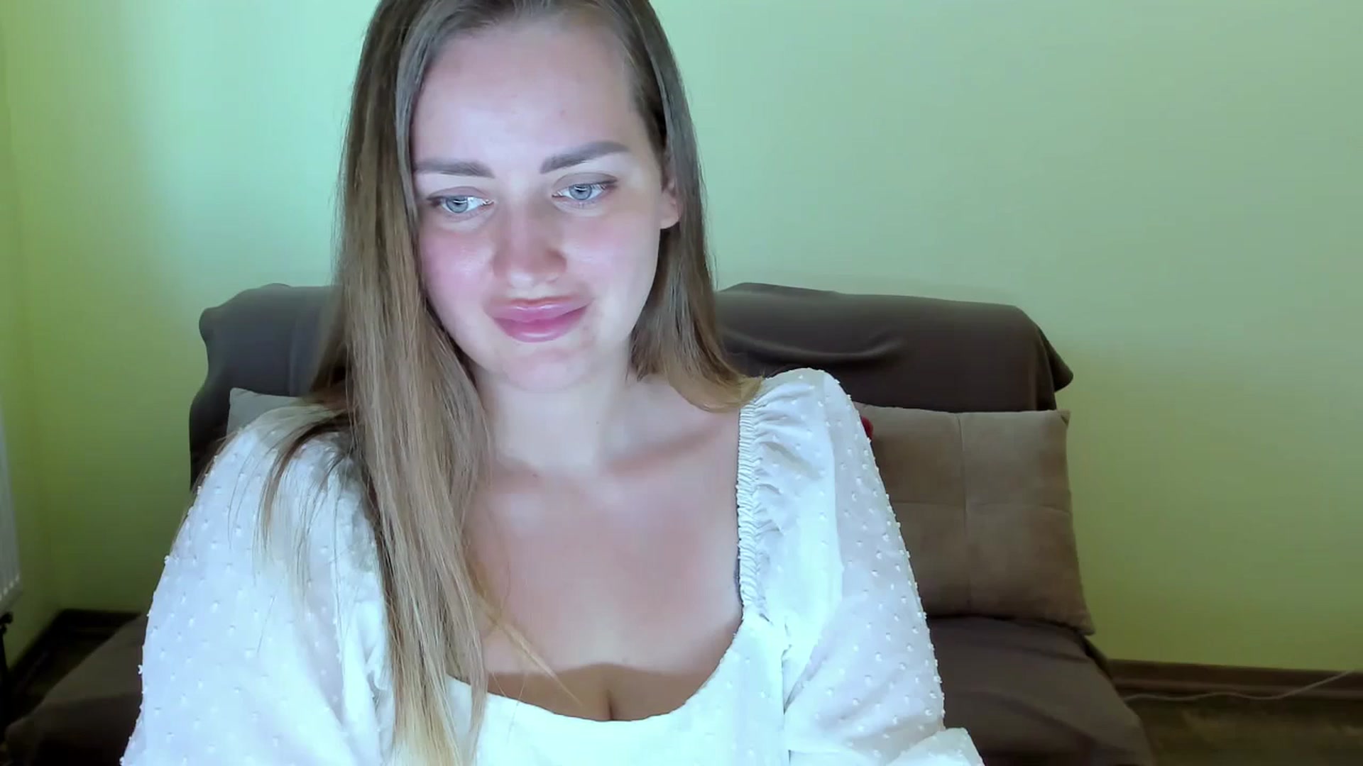 Gallery image thumbnail from DJ_Me_'s myfreecams stream on, 08/26/2023, 15:15 image 16 of 20