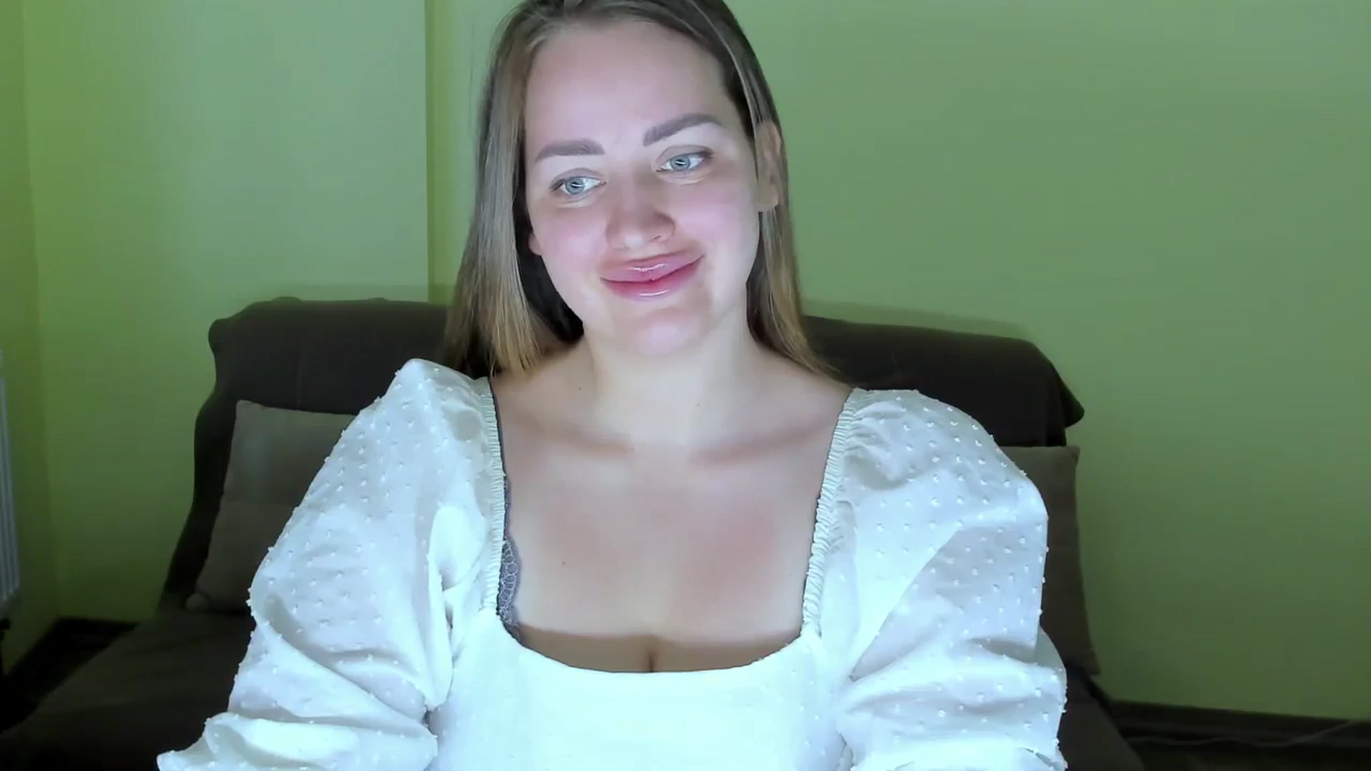 Gallery image thumbnail from DJ_Me_'s myfreecams stream on, 08/27/2023, 03:44 image 6 of 20