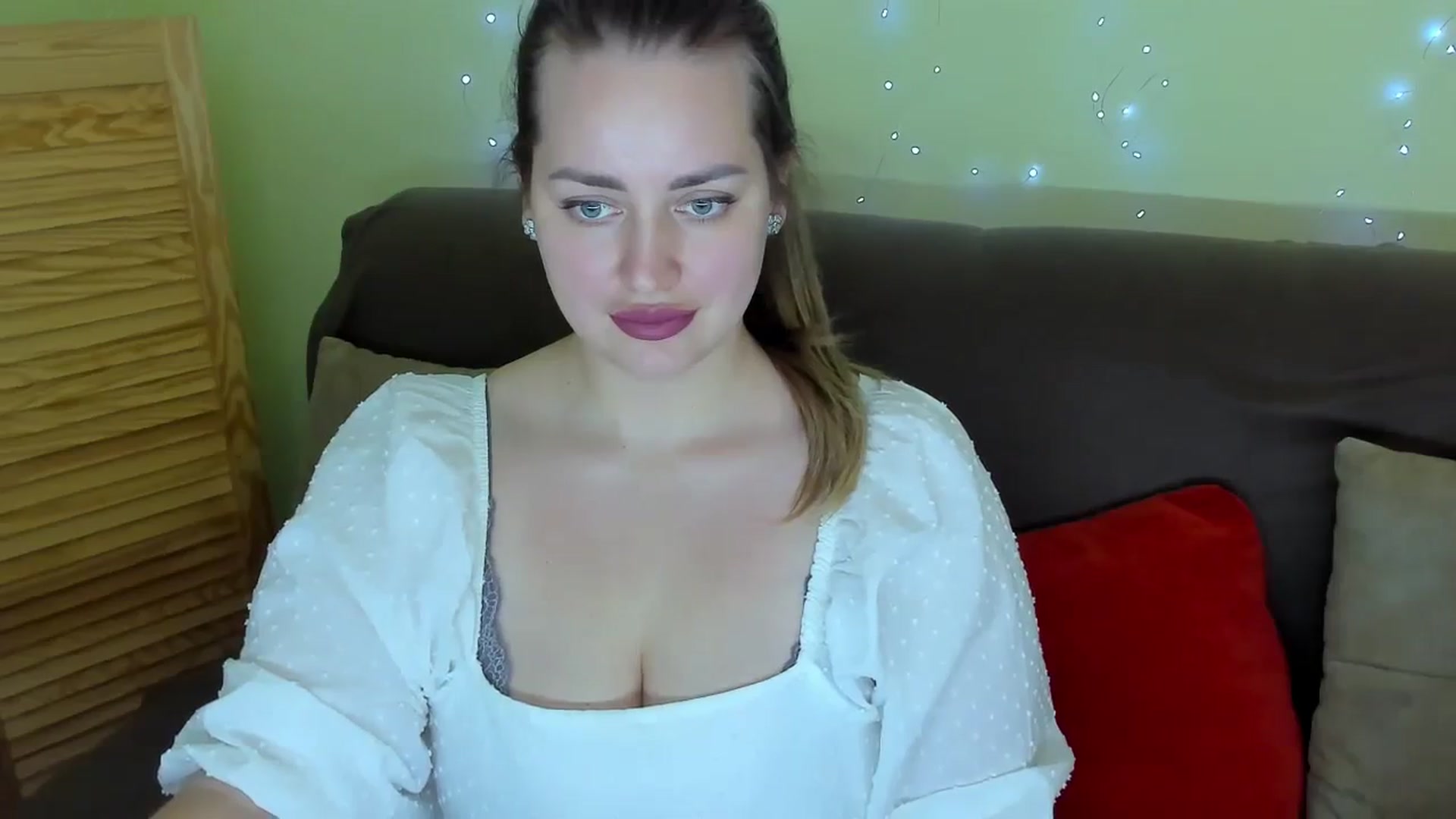 Gallery image thumbnail from DJ_Me_'s myfreecams stream on, 11/04/2023, 20:27 image 15 of 20