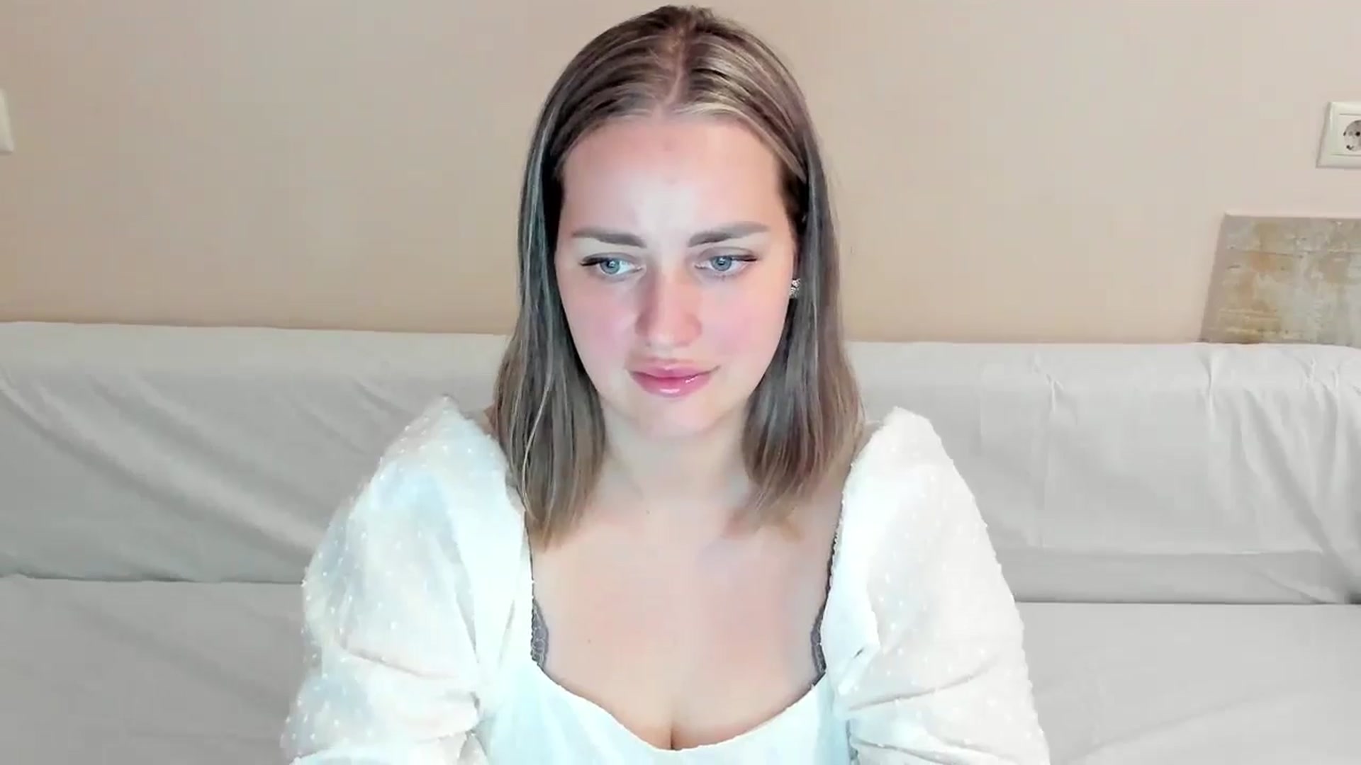 Gallery image thumbnail from DJ_Me_'s myfreecams stream on, 07/26/2024, 13:31 image 2 of 20