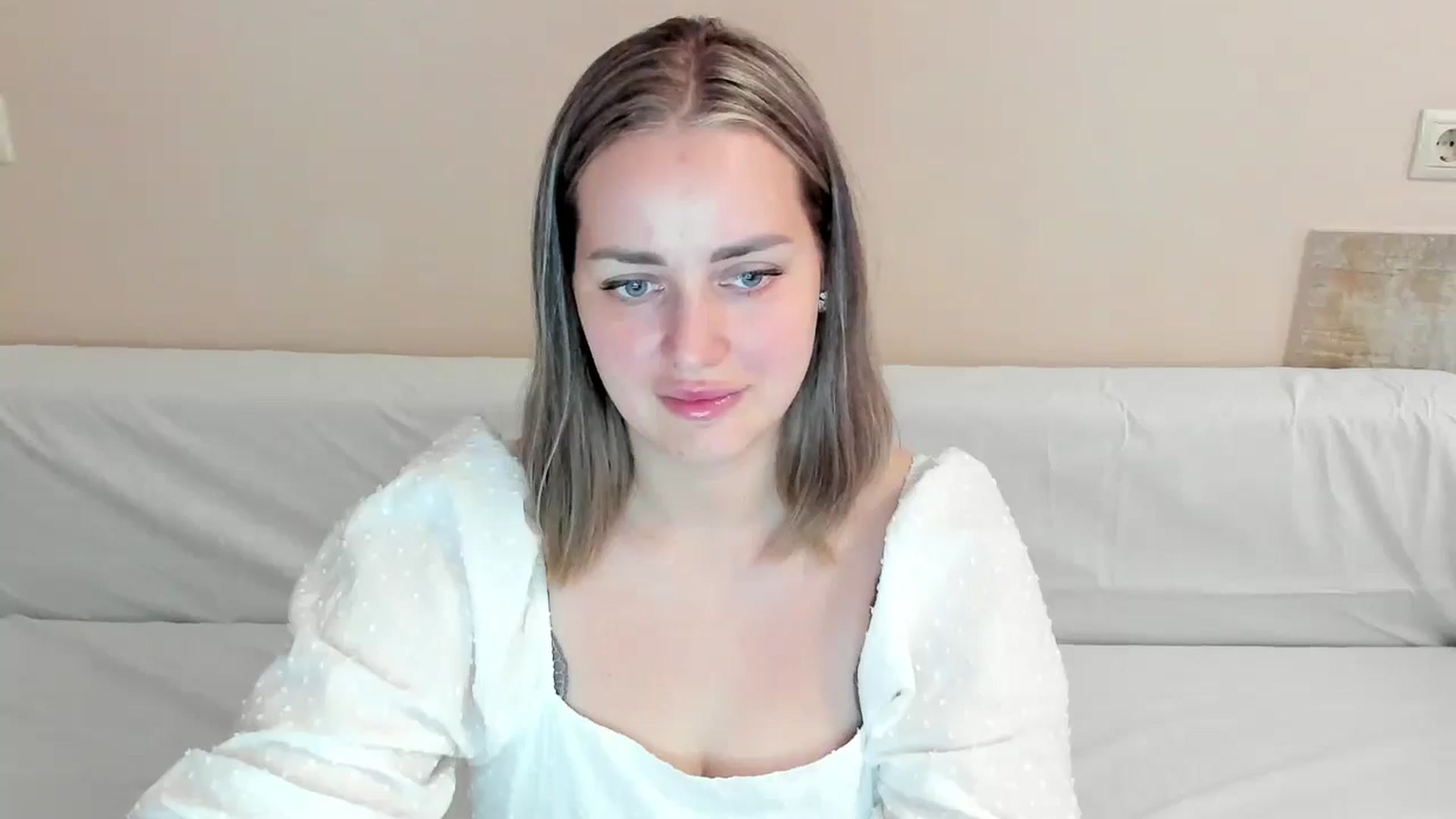 Gallery image thumbnail from DJ_Me_'s myfreecams stream on, 07/26/2024, 13:31 image 3 of 20