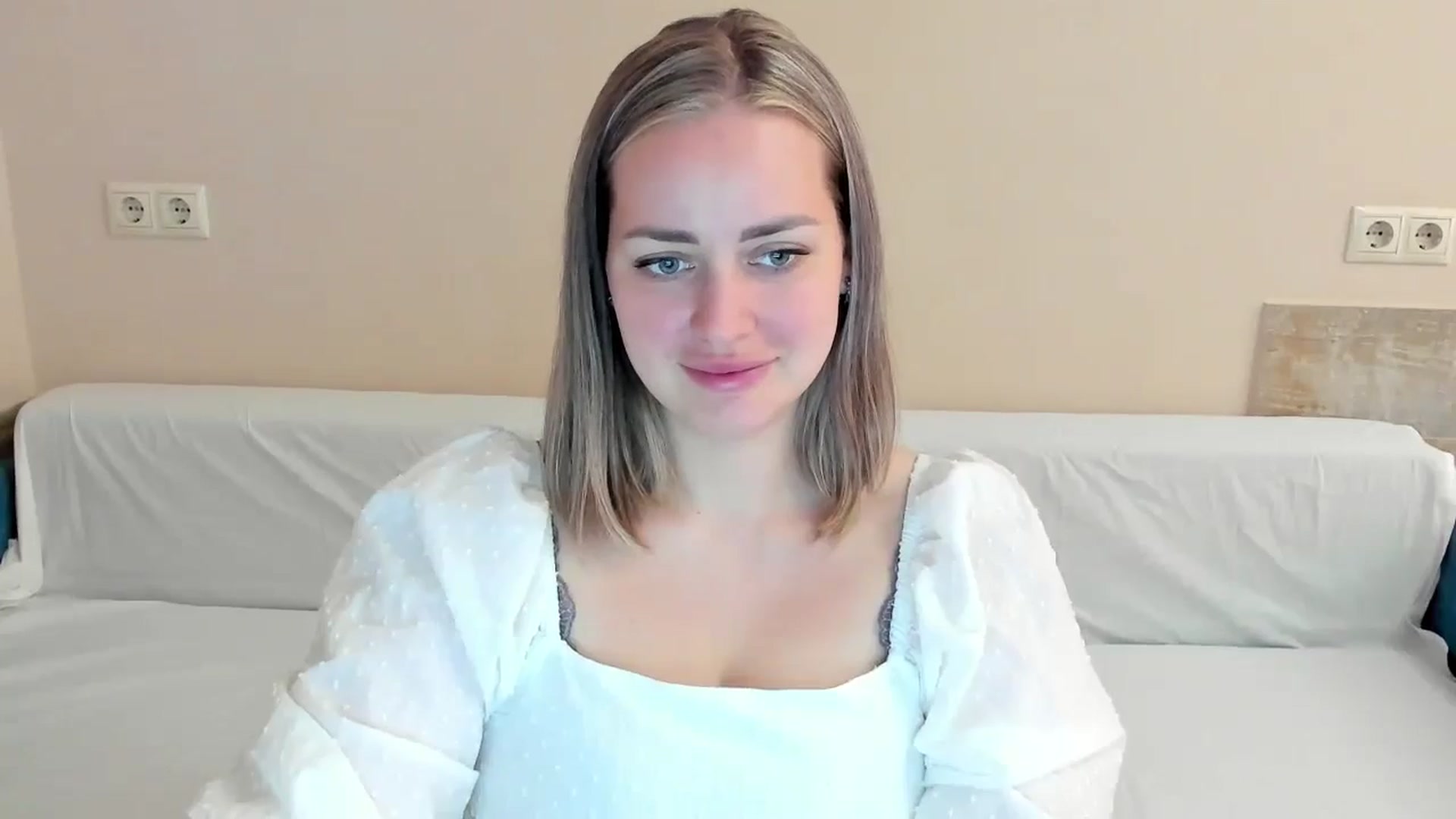 Gallery image thumbnail from DJ_Me_'s myfreecams stream on, 07/28/2024, 14:04 image 2 of 20