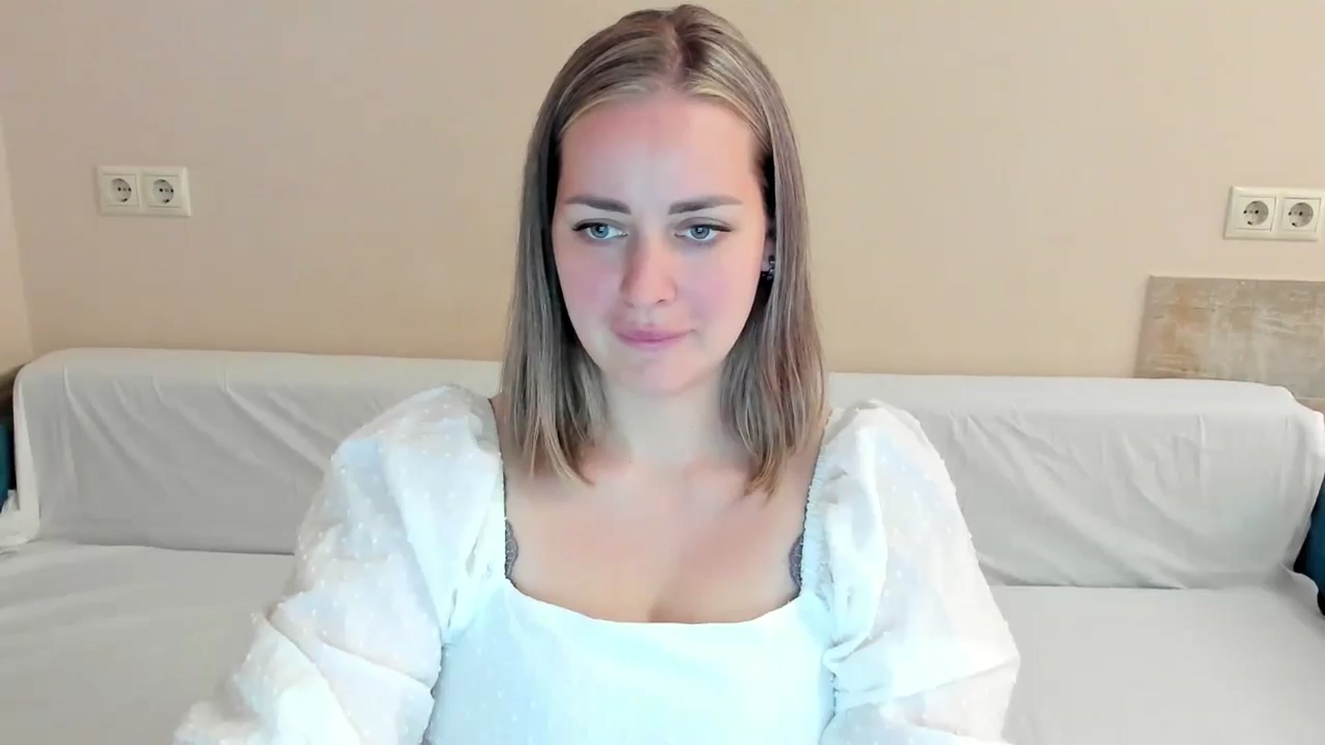 Gallery image thumbnail from DJ_Me_'s myfreecams stream on, 07/28/2024, 14:04 image 4 of 20